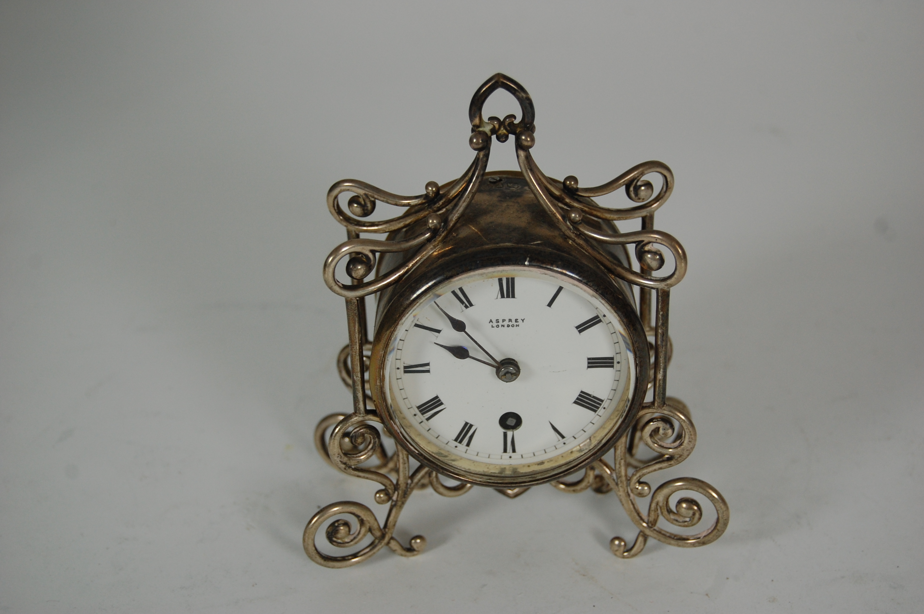 A late Victorian mantle clock