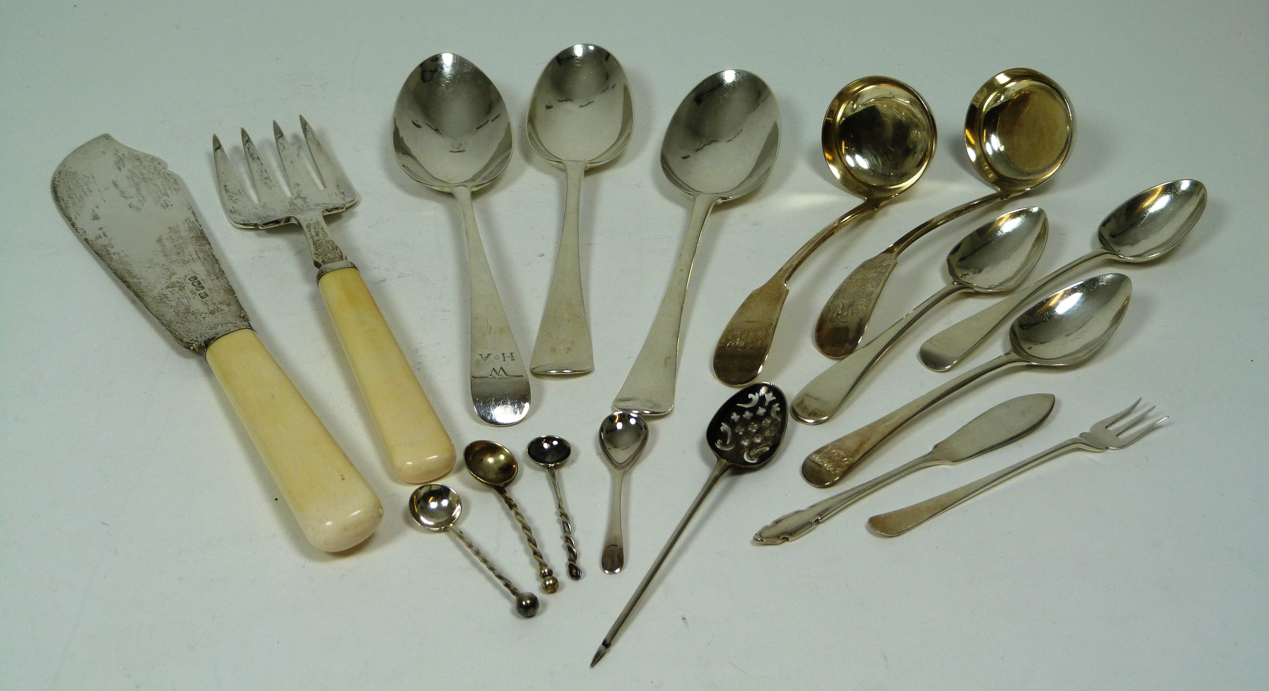 A pair of fish servers