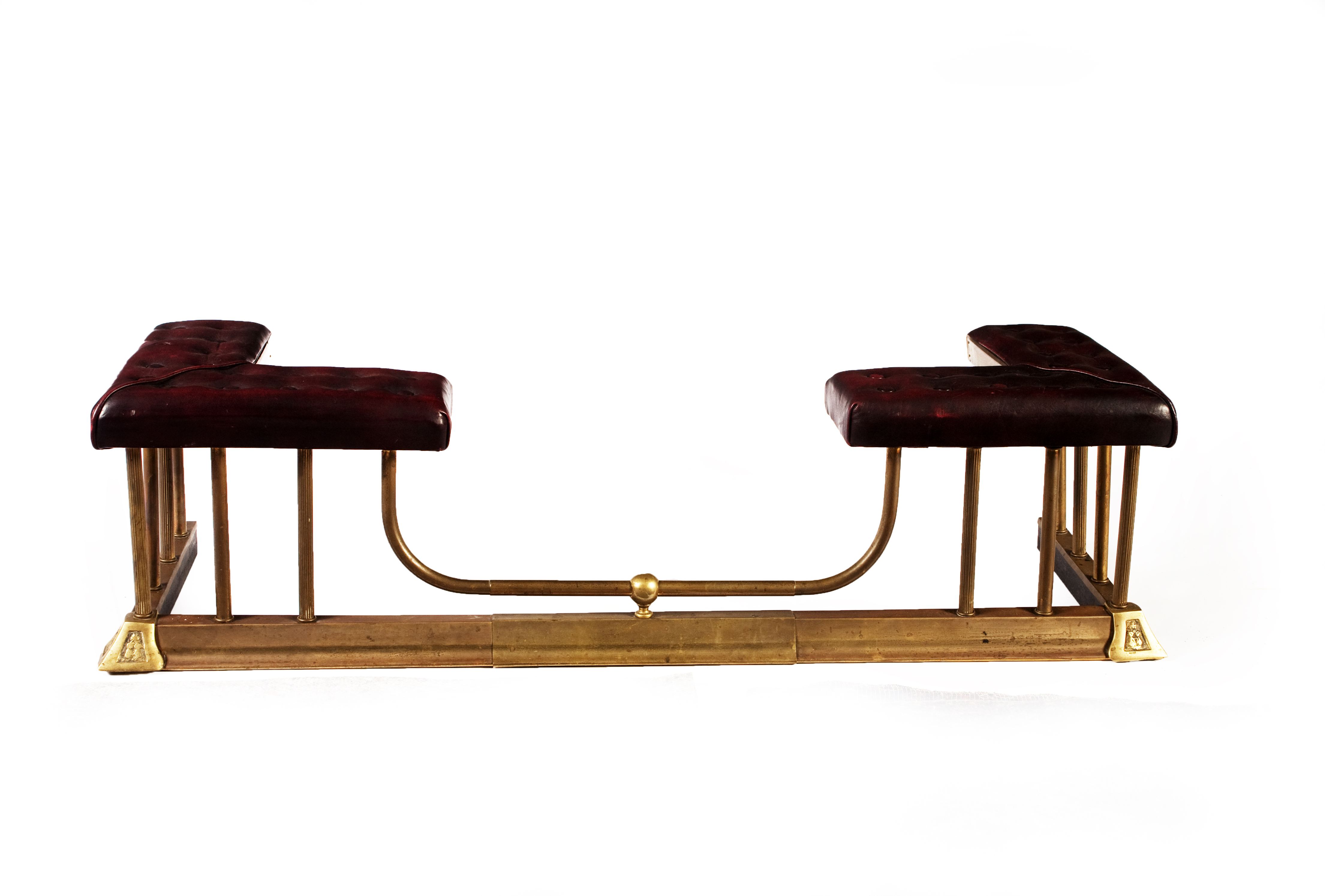 EXTENDING BRASS CLUB FENDER