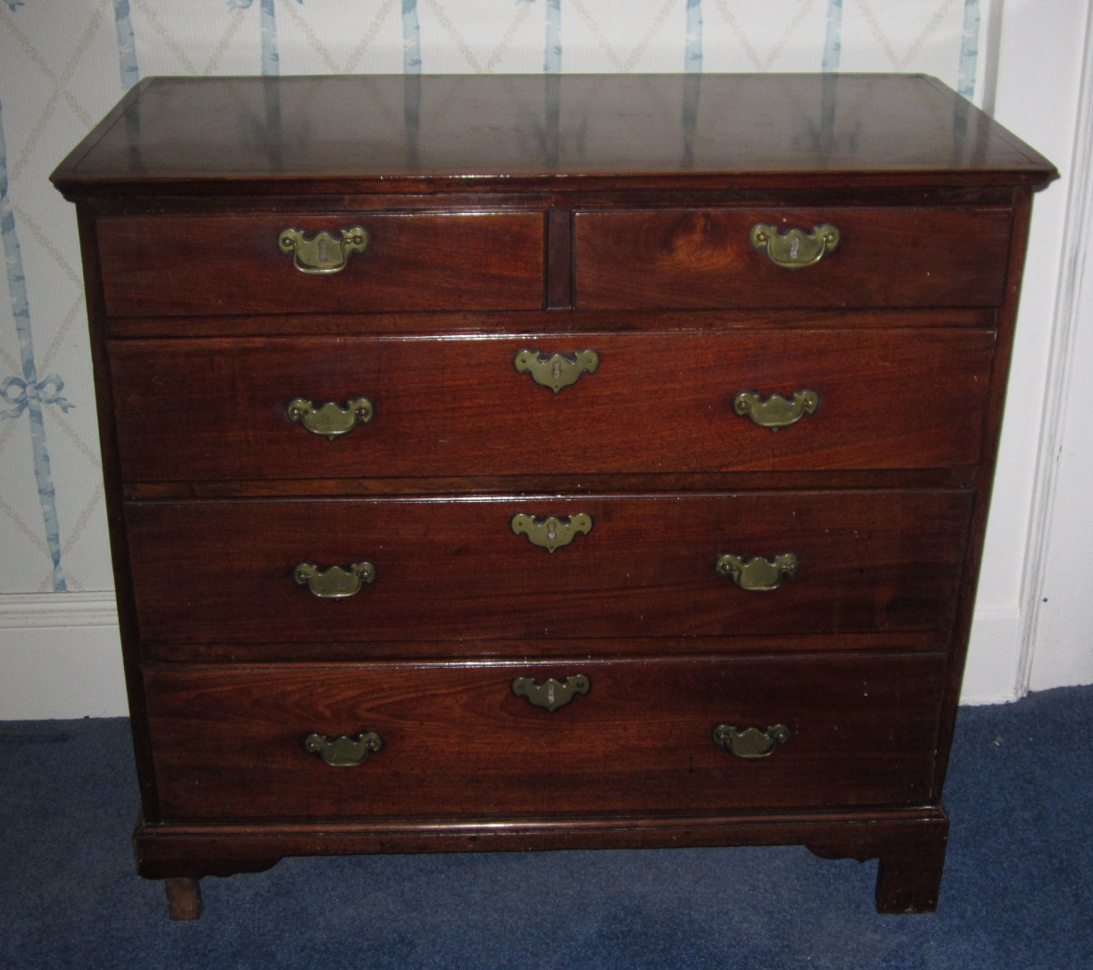 GEORGE III MAHOGANY CHEST