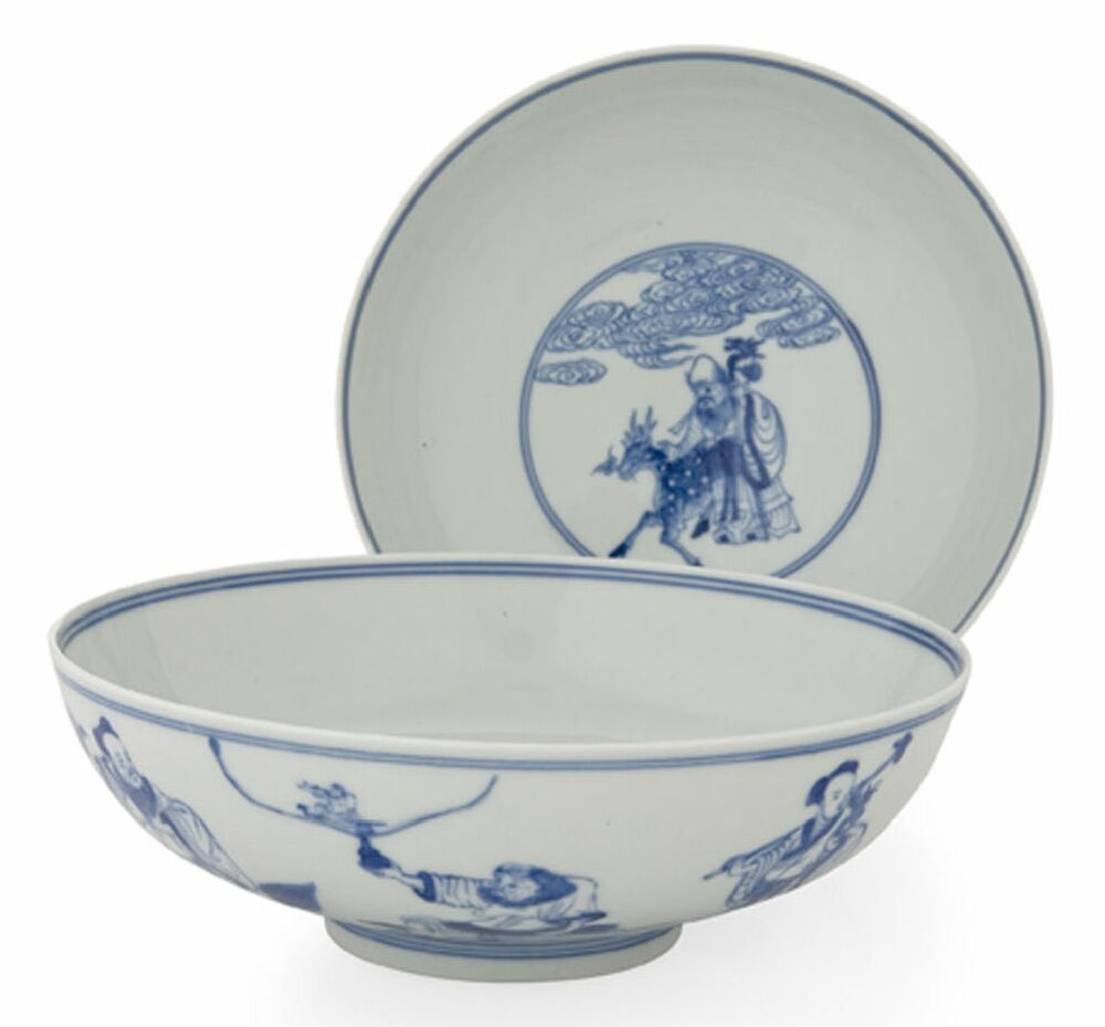 A pair of Chinese blue painted bowls, Tongzhi mark and period