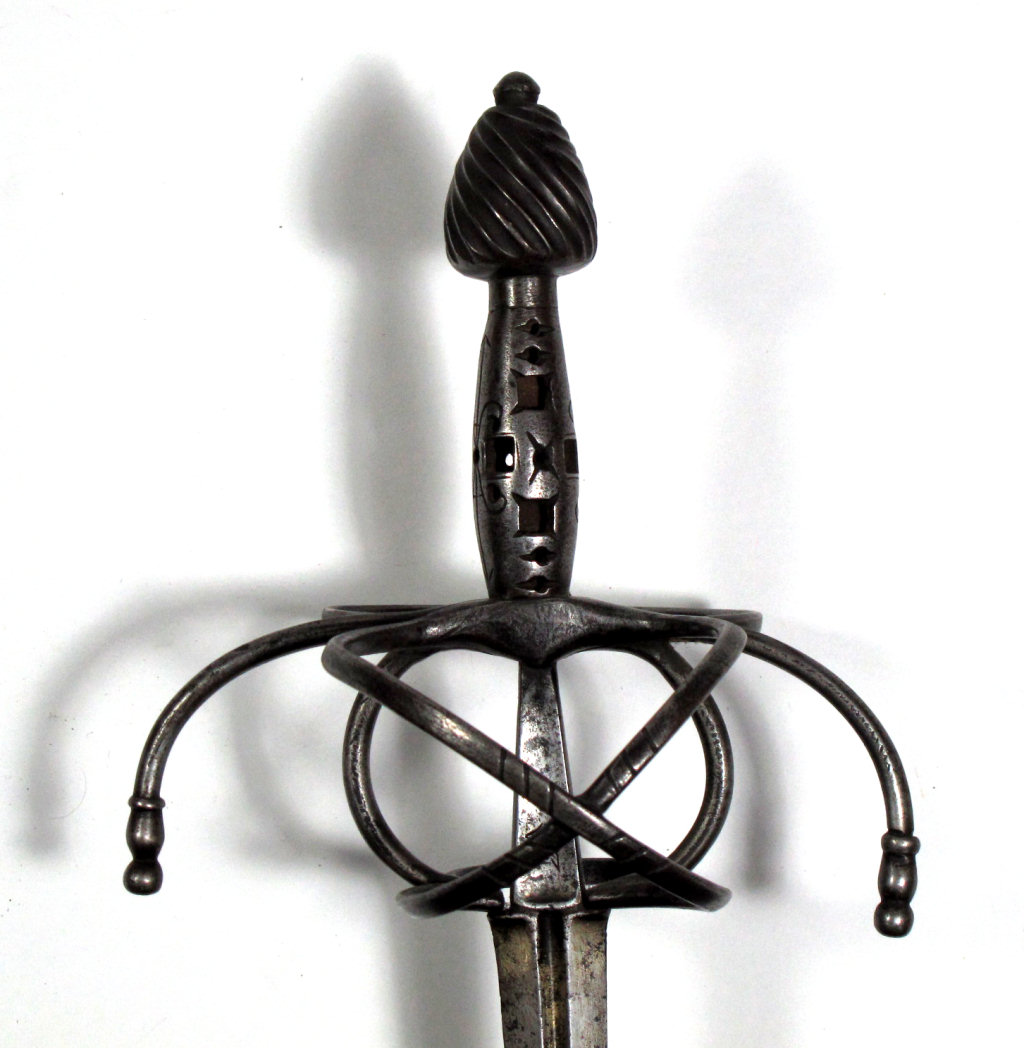 GERMAN RAPIER WITH PIERCED STEEL HILT AND DROOPING QUILLONS