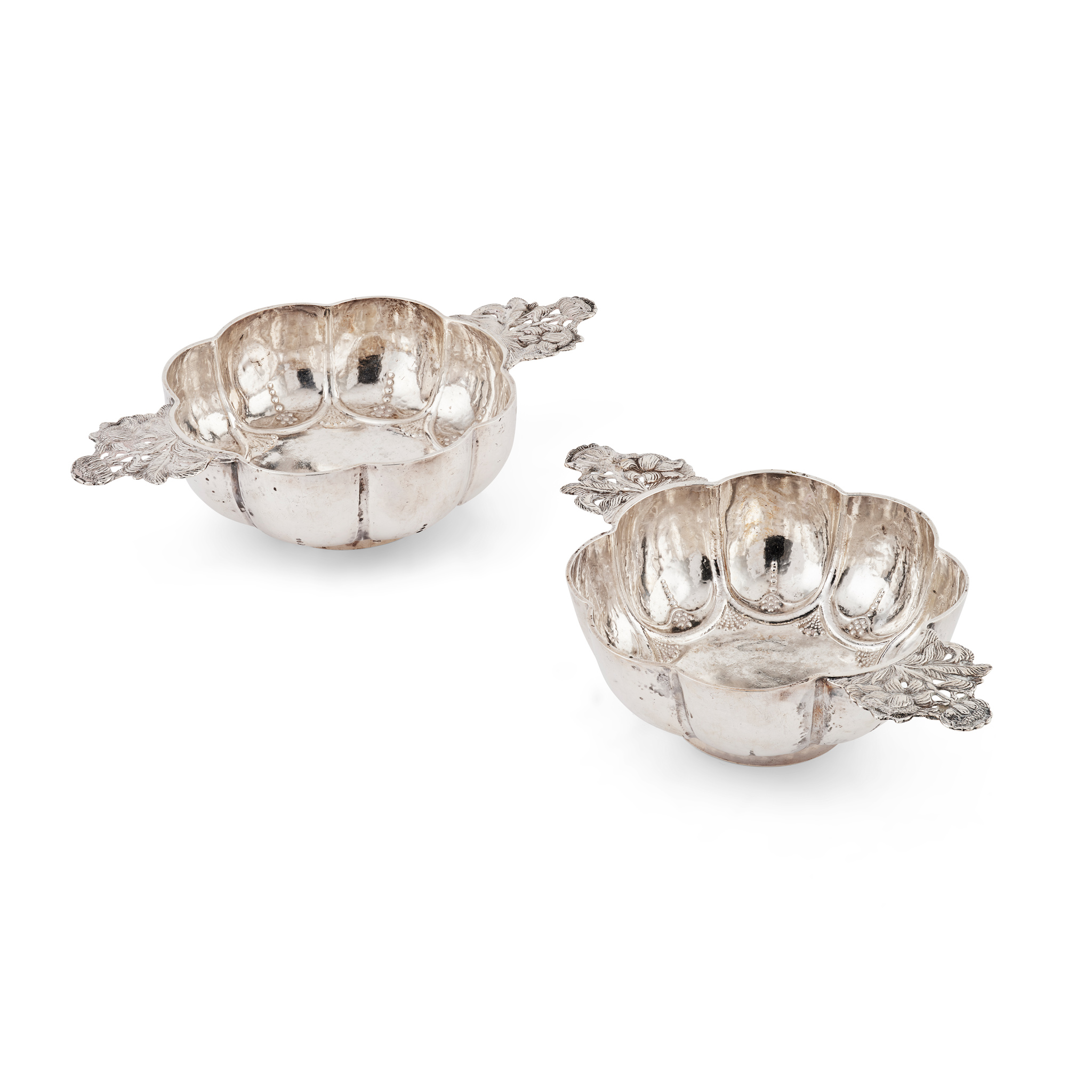 A PAIR OF 19TH CENTURY DUTCH TWIN-HANDLED BOWLS