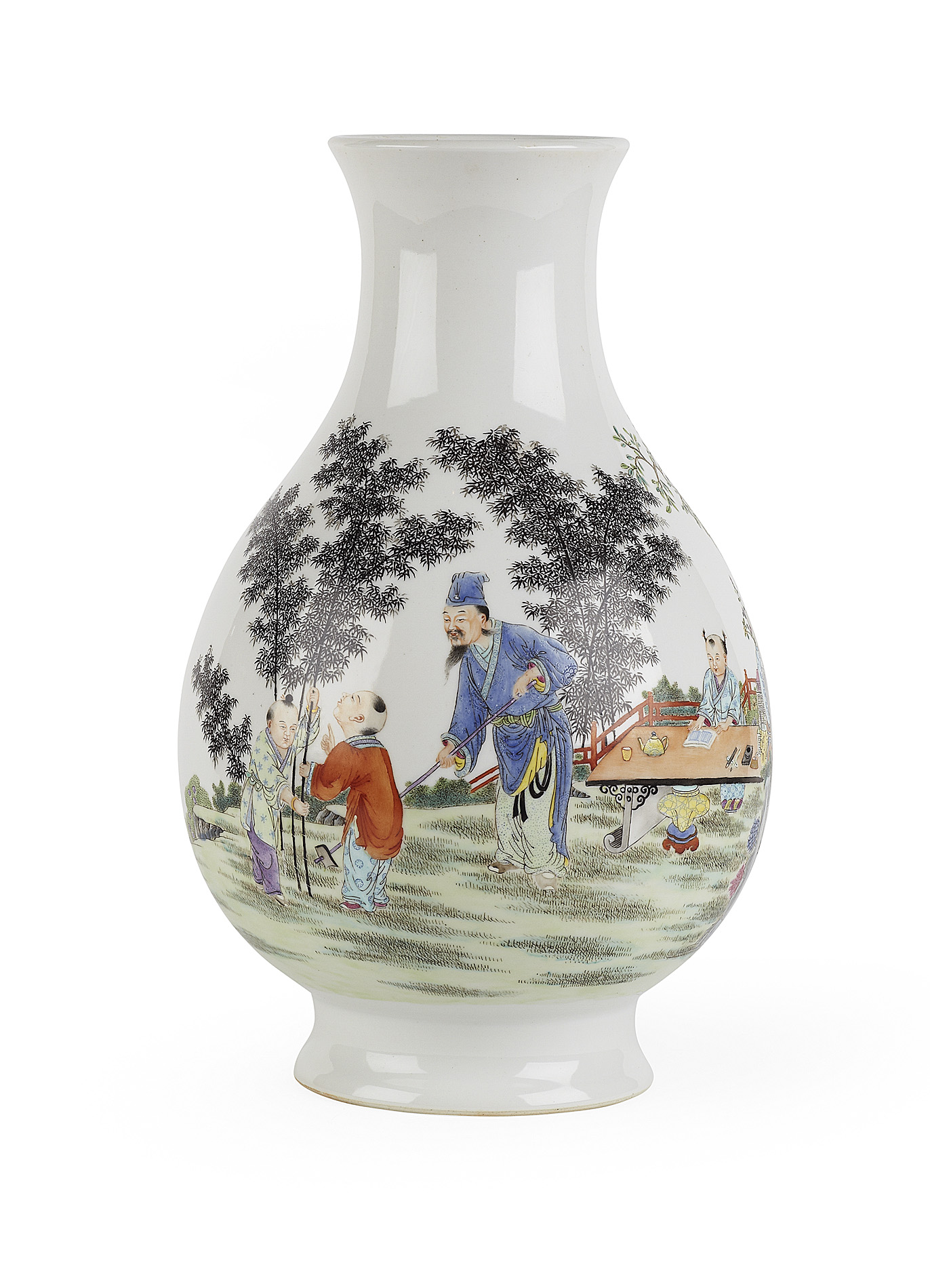 CHINESE PORCELAIN BALUSTER VASE