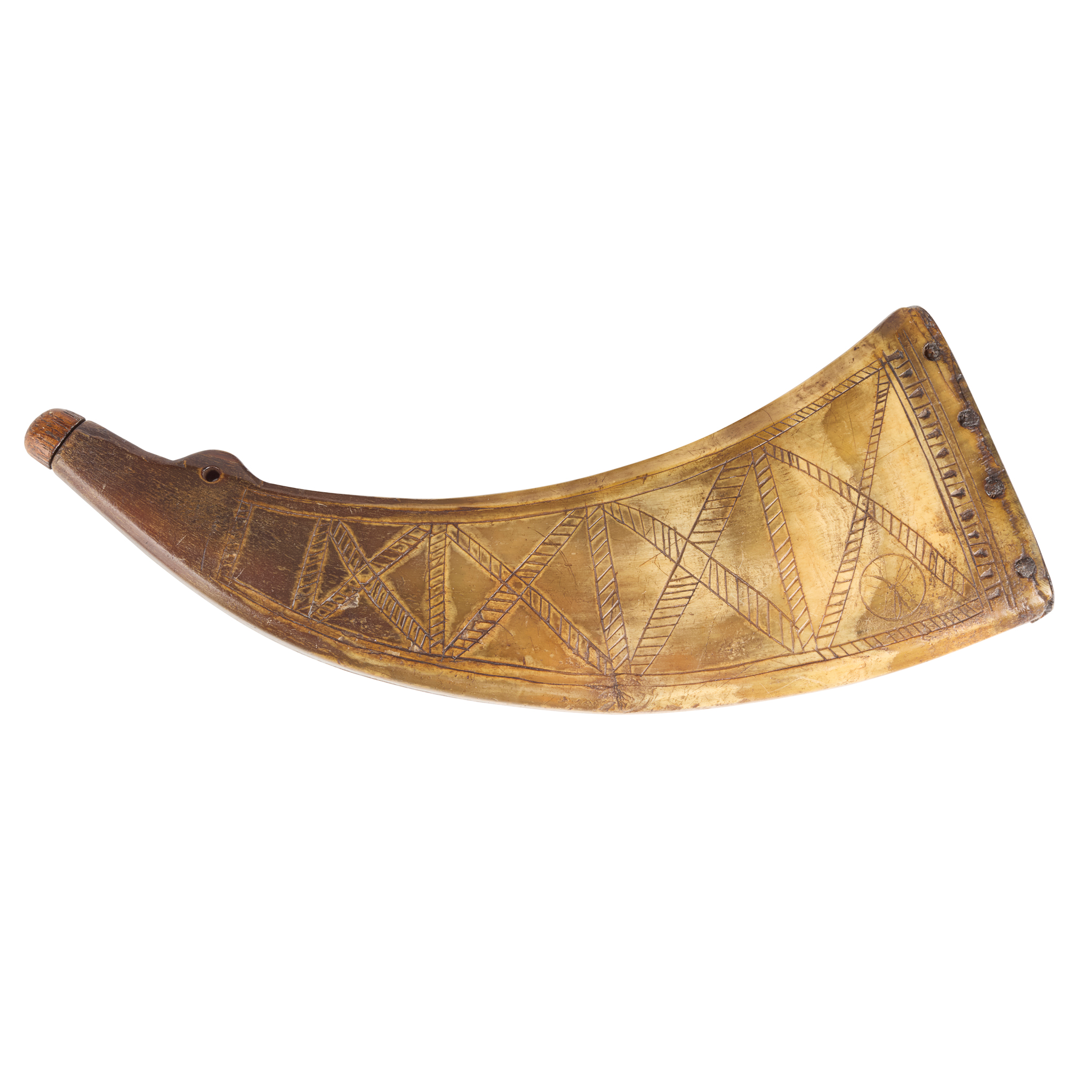 AN EARLY 18TH CENTURY SCOTTISH POWDER HORN