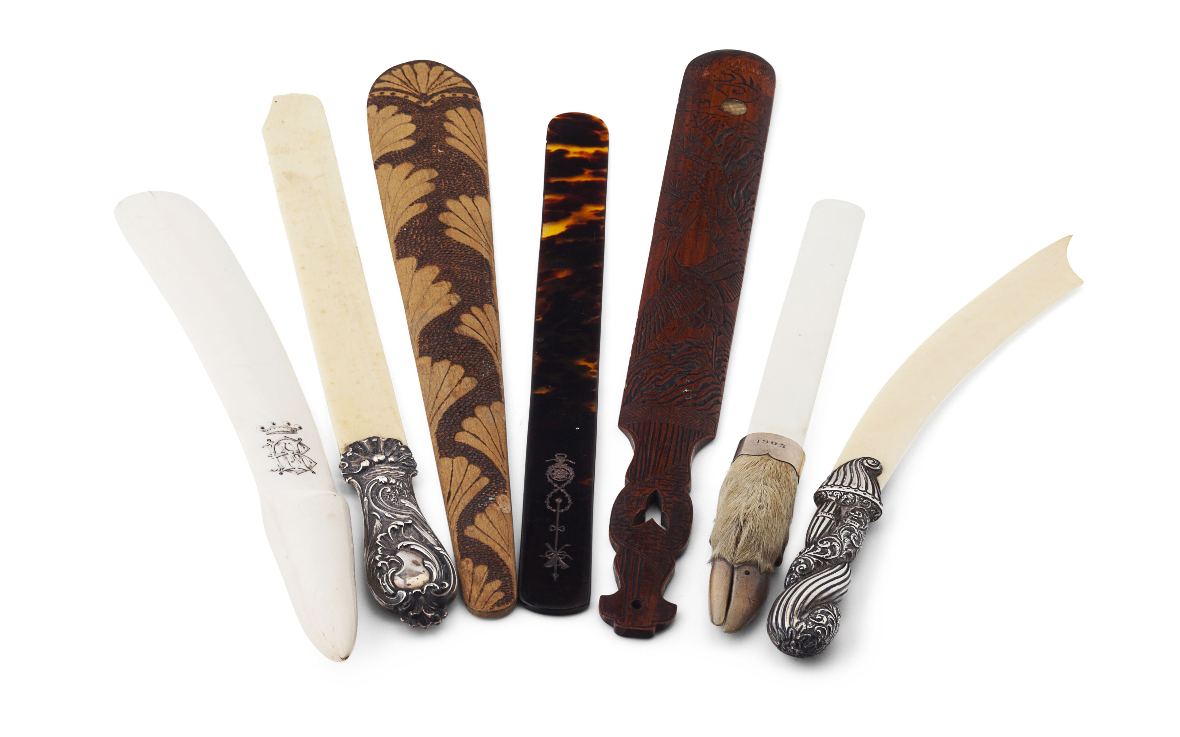 SEVEN VICTORIAN PAGE TURNERS