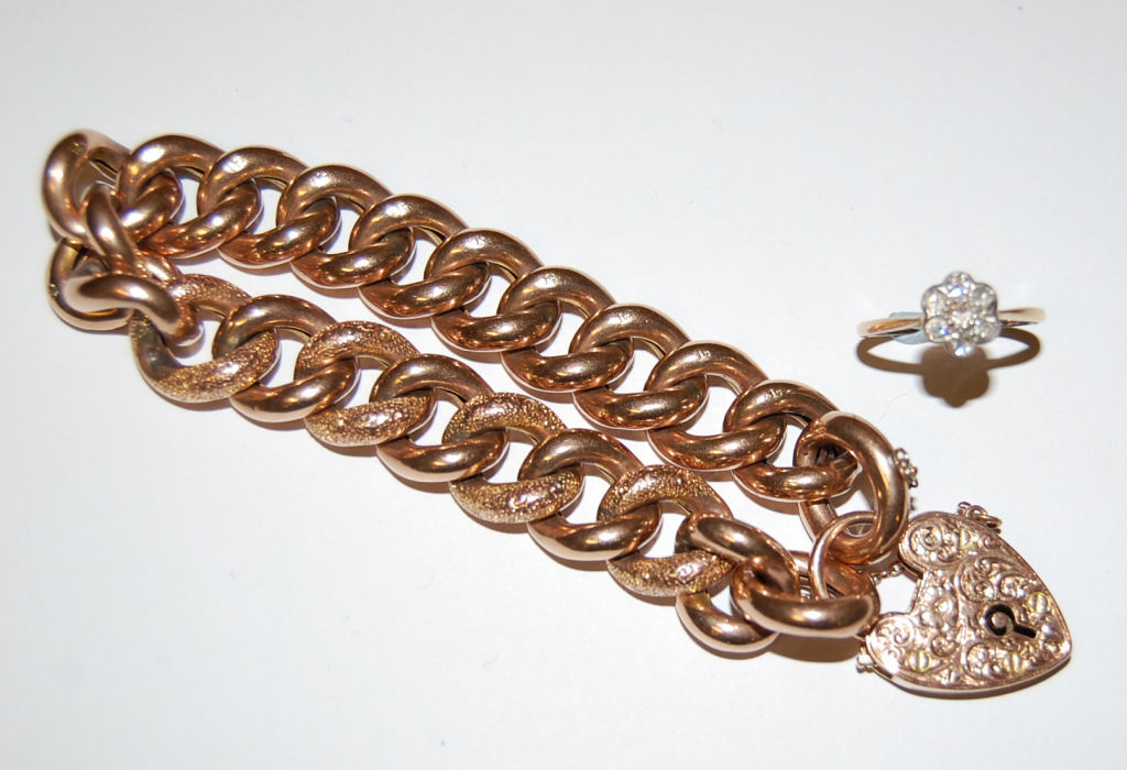 An 18ct gold mounted diamond floral cluster ring,