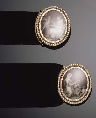 A pair of Georgian memorial clips,