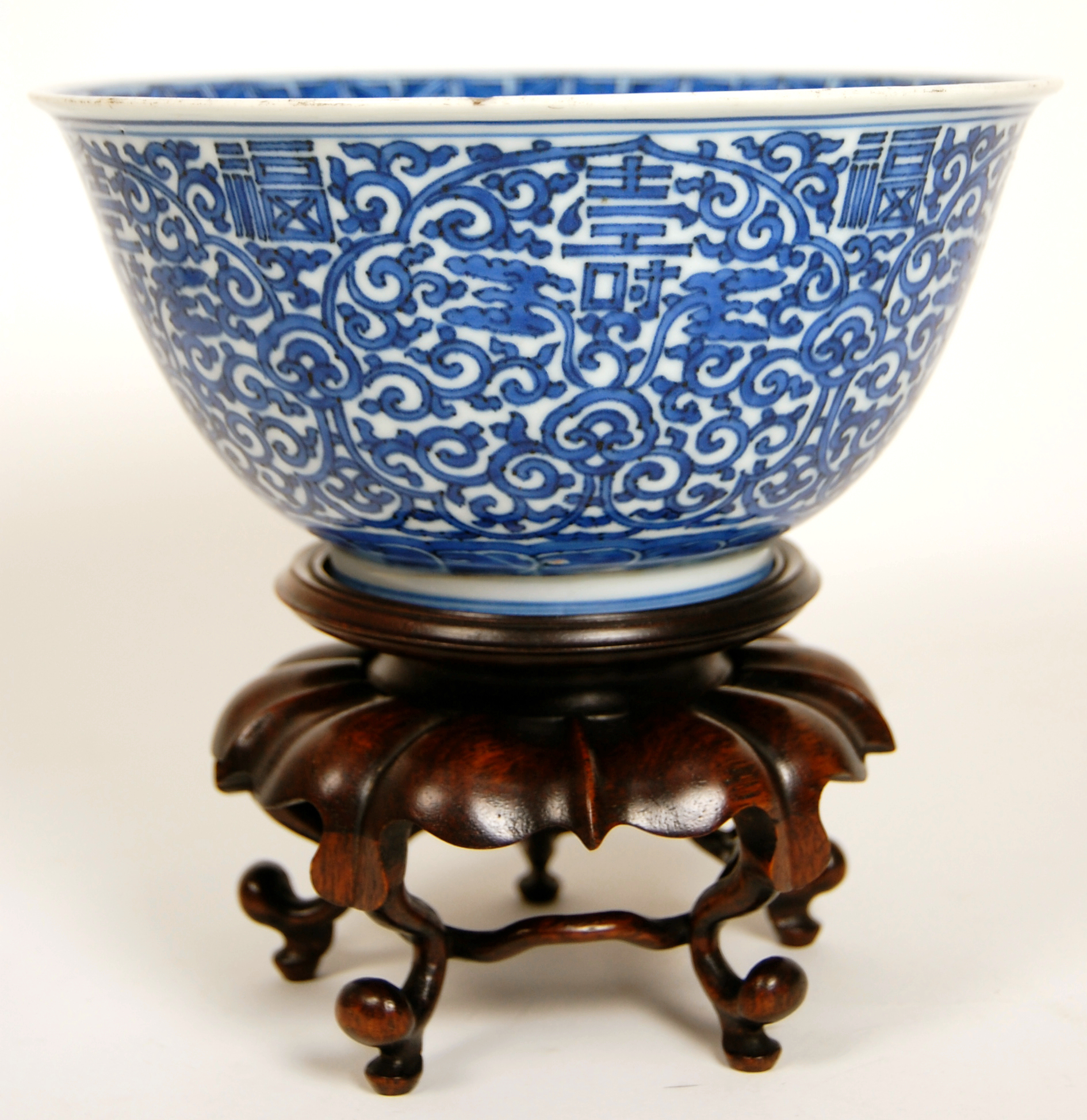 CHINESE BLUE PAINTED BOWL