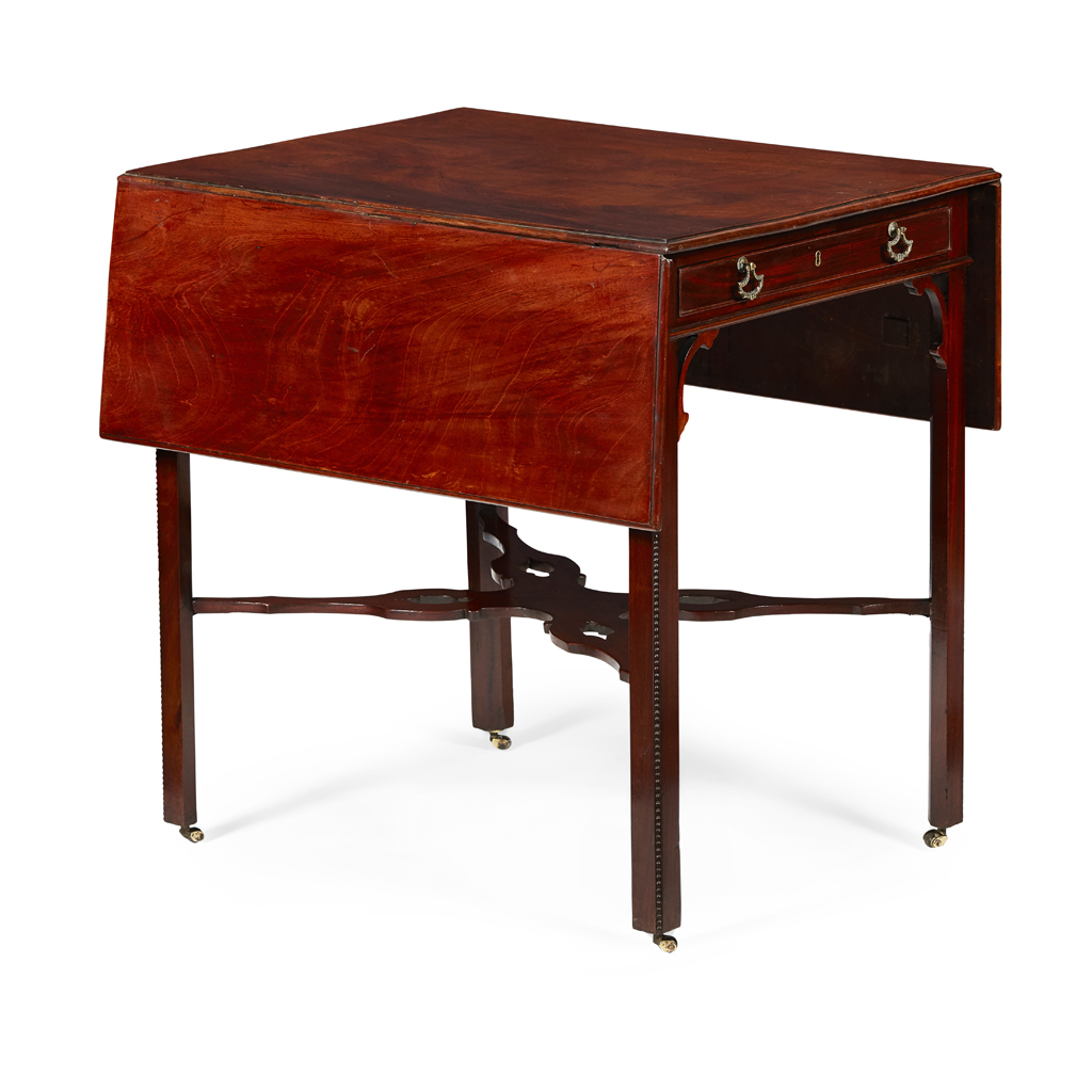 GEORGE III MAHOGANY SUPPER TABLE