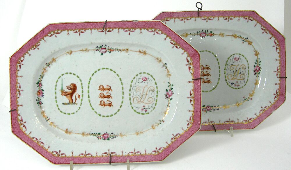PAIR OF CHINESE EXPORT ARMORIAL ASHETS