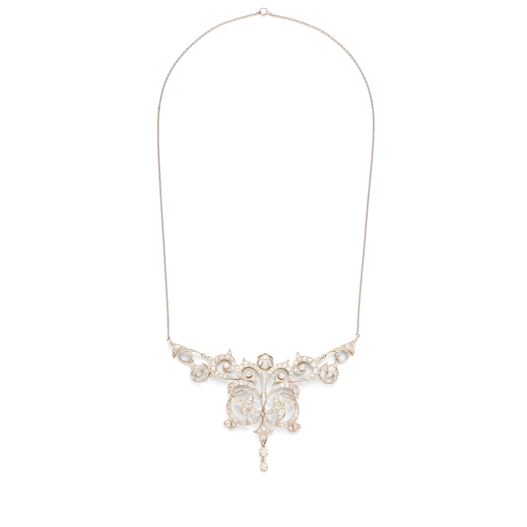 An early 20th century diamond necklace