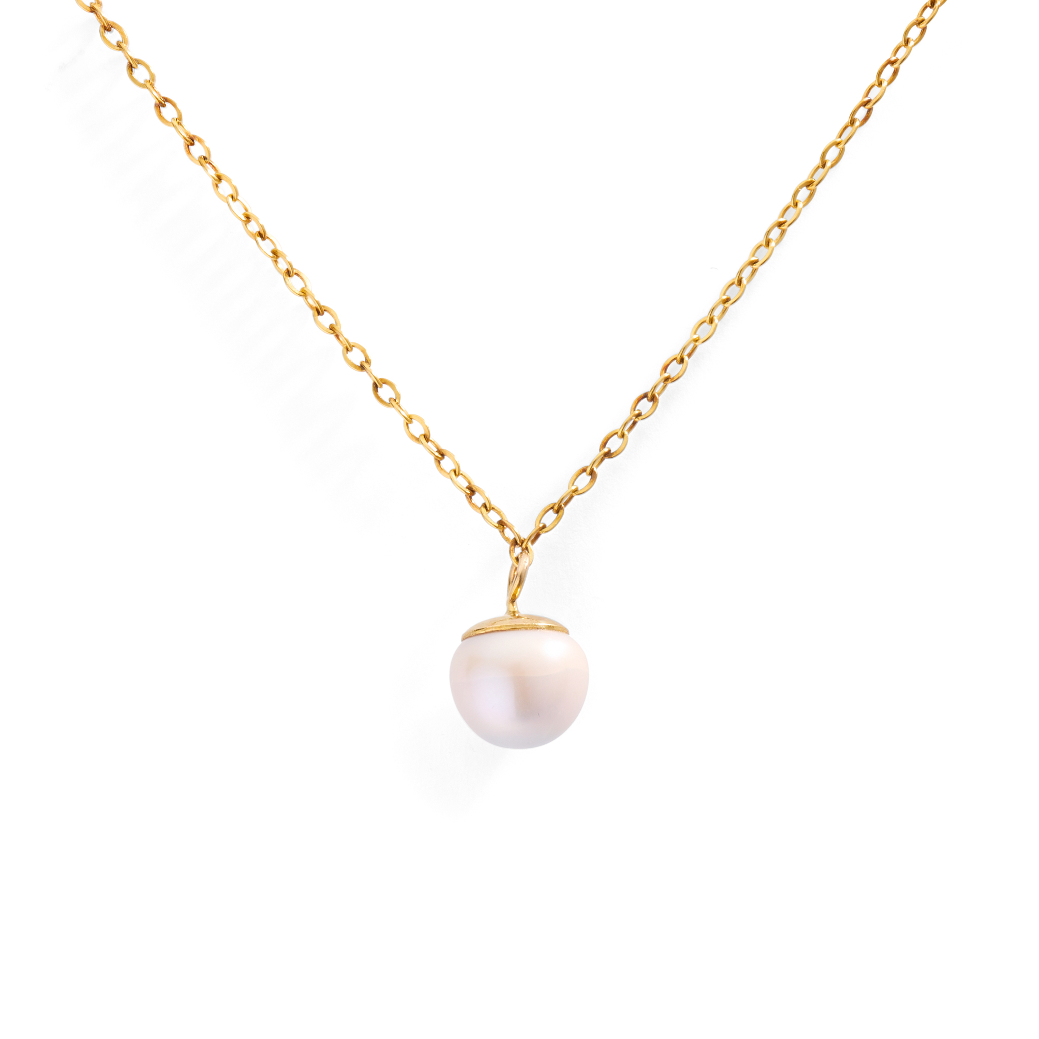 A SCOTTISH FRESHWATER PEARL PENDANT NECKLACE