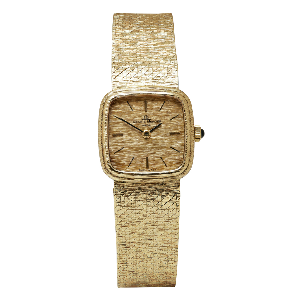 BAUME ET MERCIER - A lady's 18ct gold wrist watch