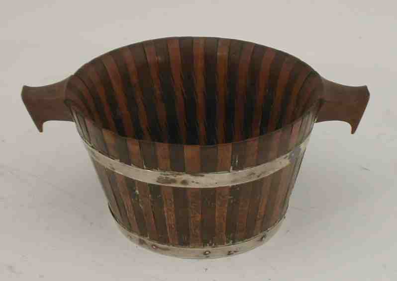 A 19th century staved luggie,