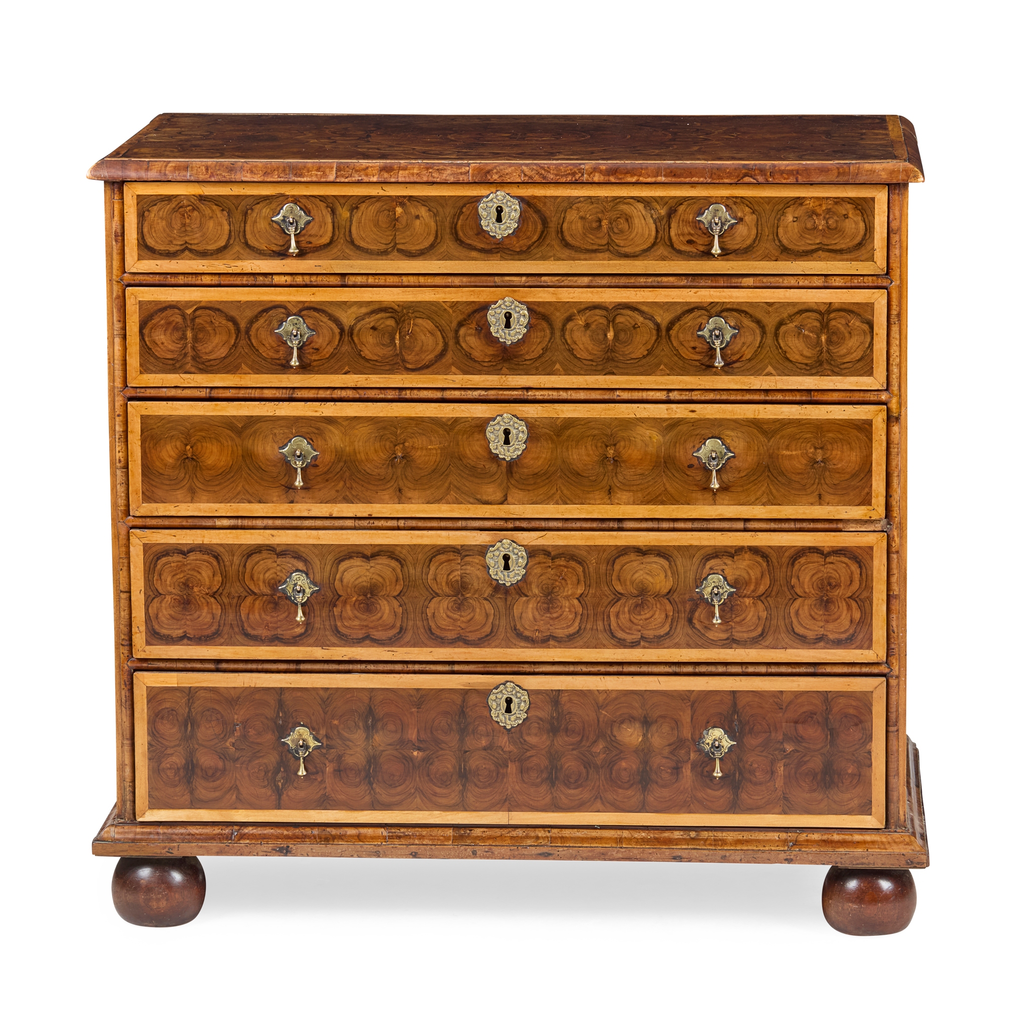 WILLIAM AND MARY OYSTER VENEERED CHEST OF DRAWERS