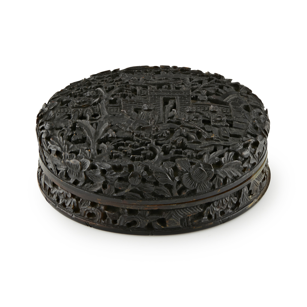 TORTOISESHELL CIRCULAR BOX AND COVER