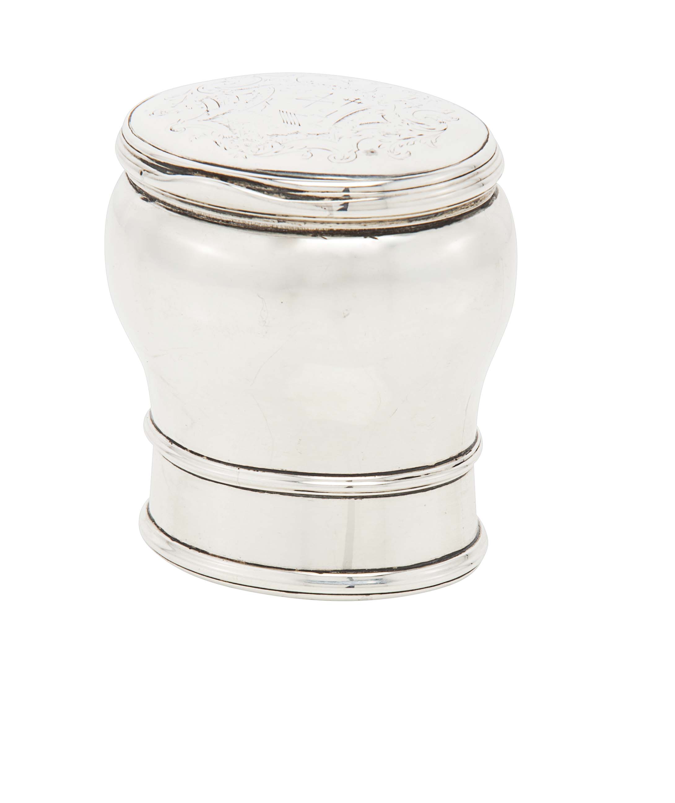 A mid 18th century silver baluster snuff mull