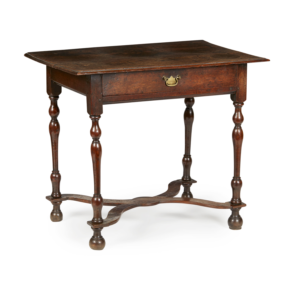 WILLIAM AND MARY OAK SIDE TABLE