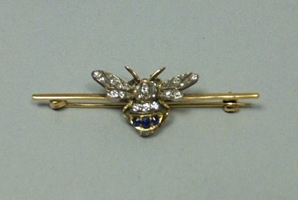 A 9ct gold diamond set bumble Bee brooch