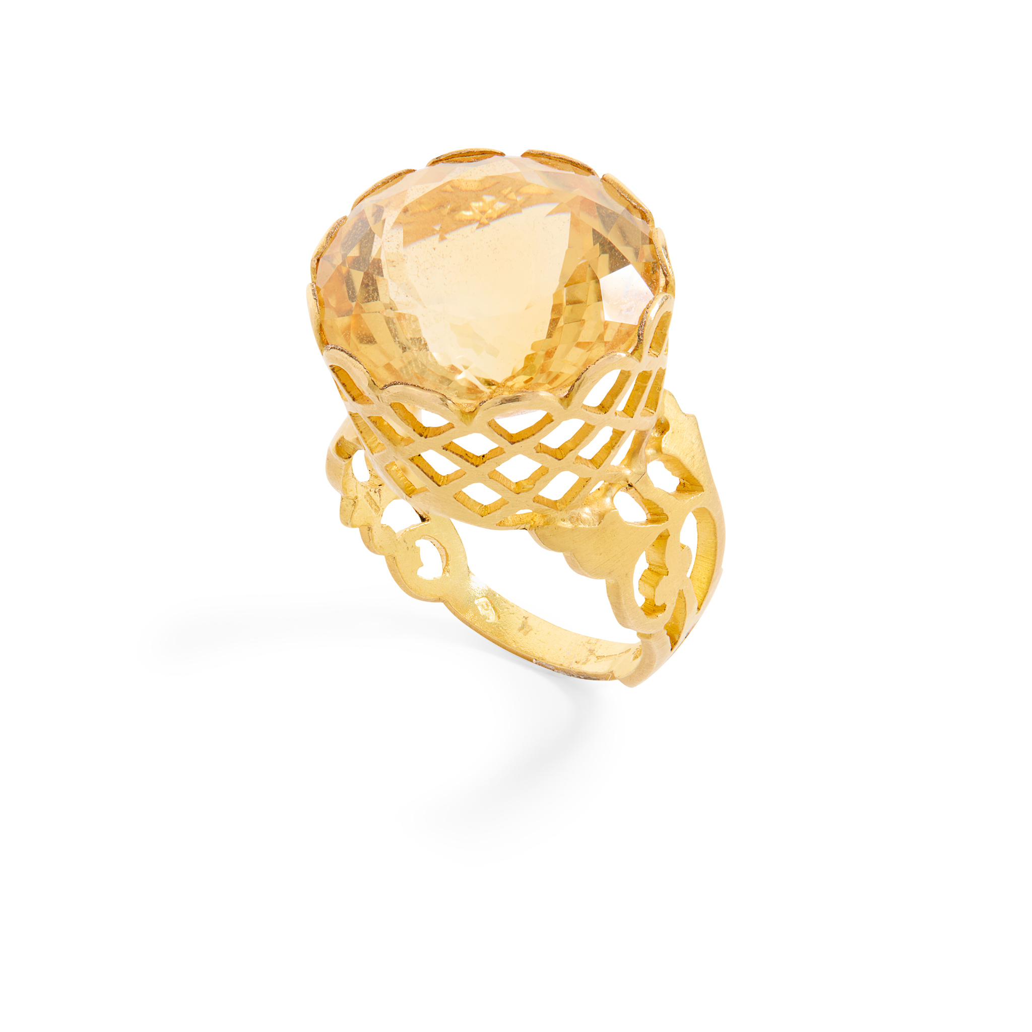 An 18ct Gold Citrine Cocktail Ring