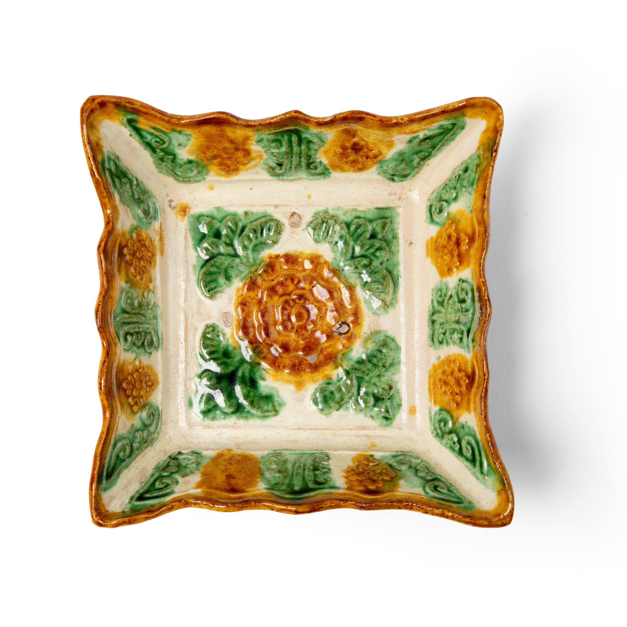 SANCAI-GLAZED SQUARE POTTERY DISH