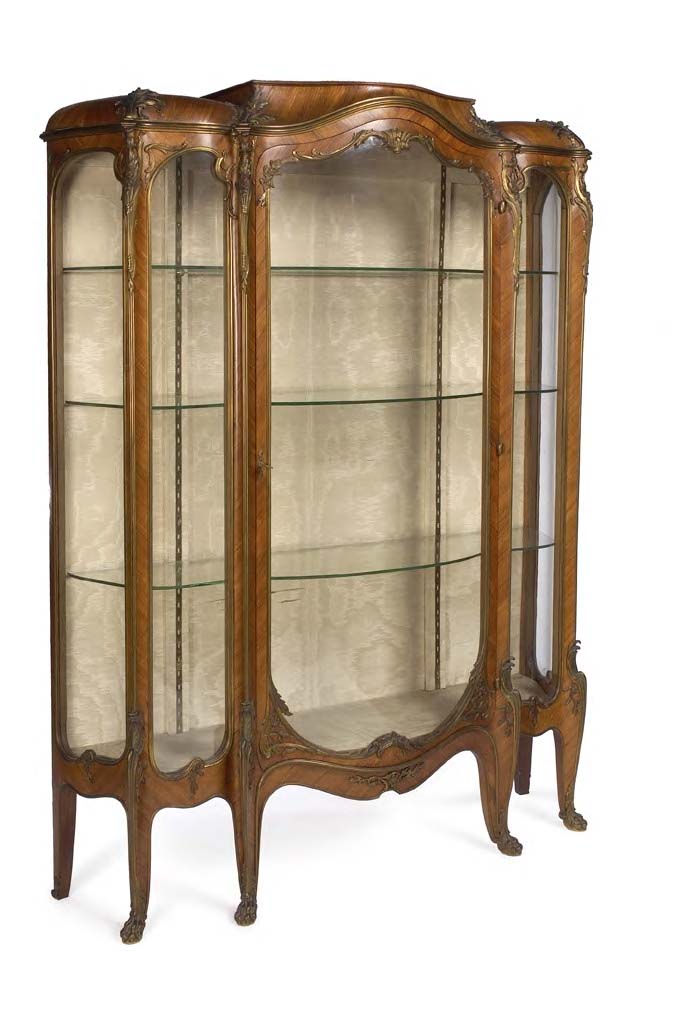 A fine Edwardian kingwood and gilt brass mounted vitrine,