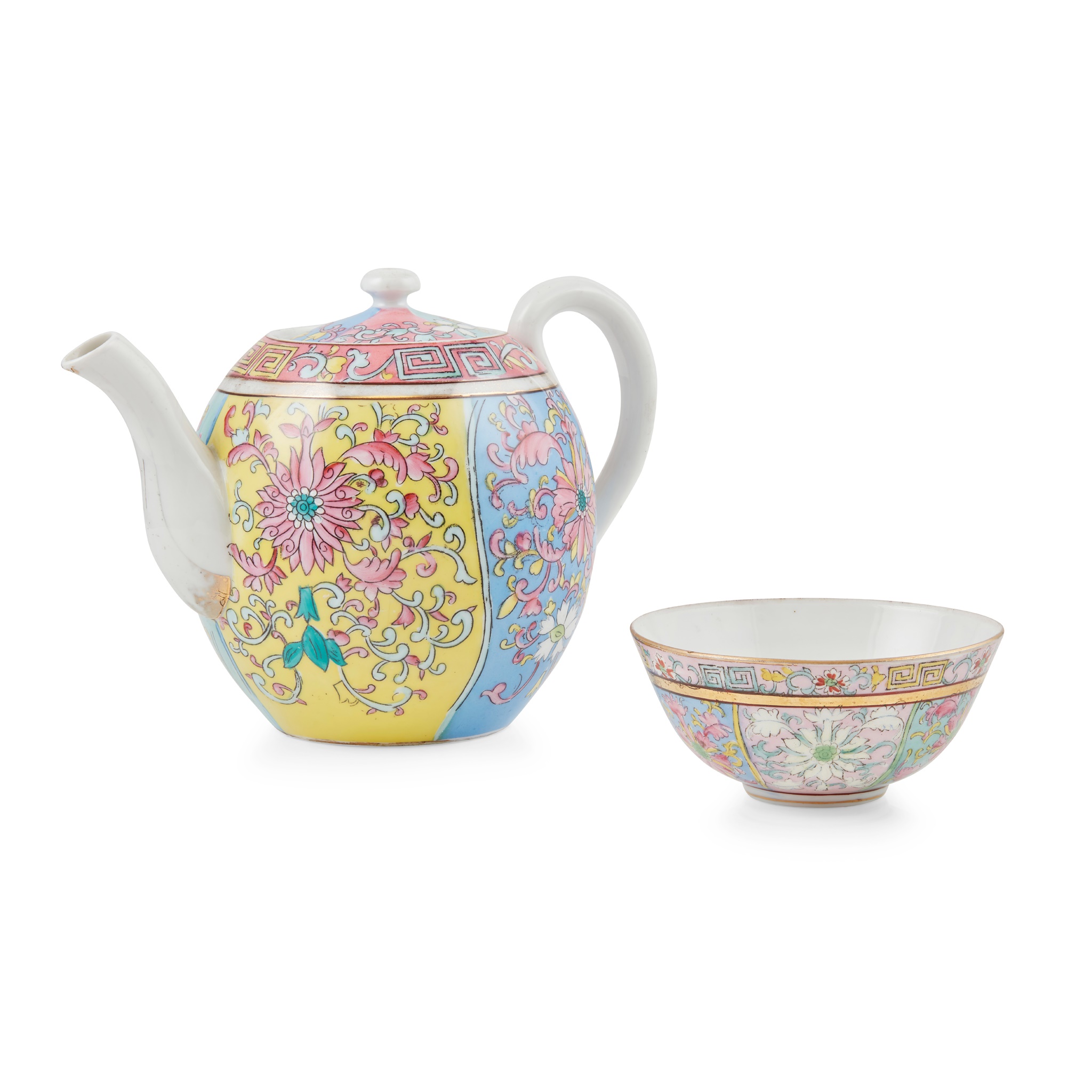 RUSSIAN PORCELAIN TEAPOT, GARDNER MANUFACTORY