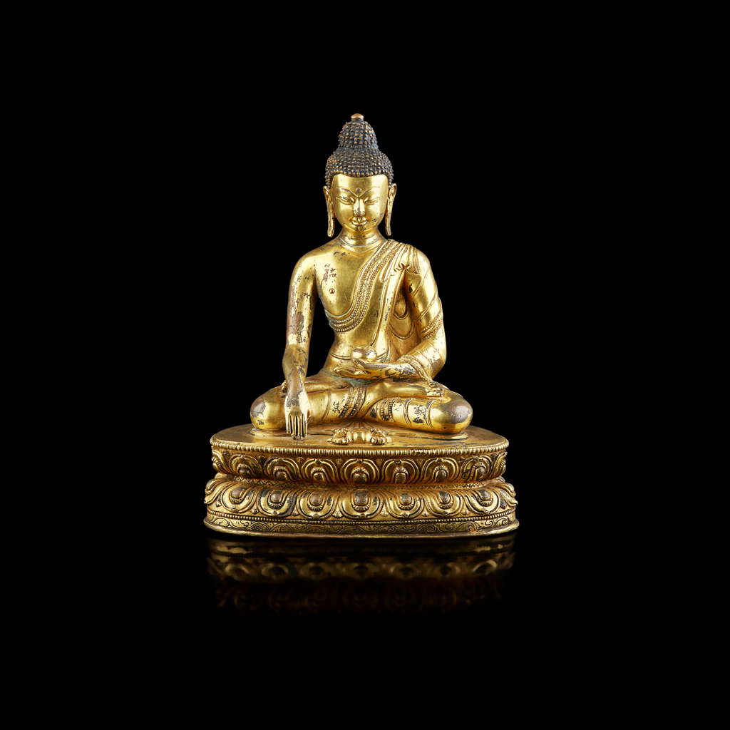 SINO-TIBETAN GILT BRONZE FIGURE OF BUDDHA SHAKYAMUNI