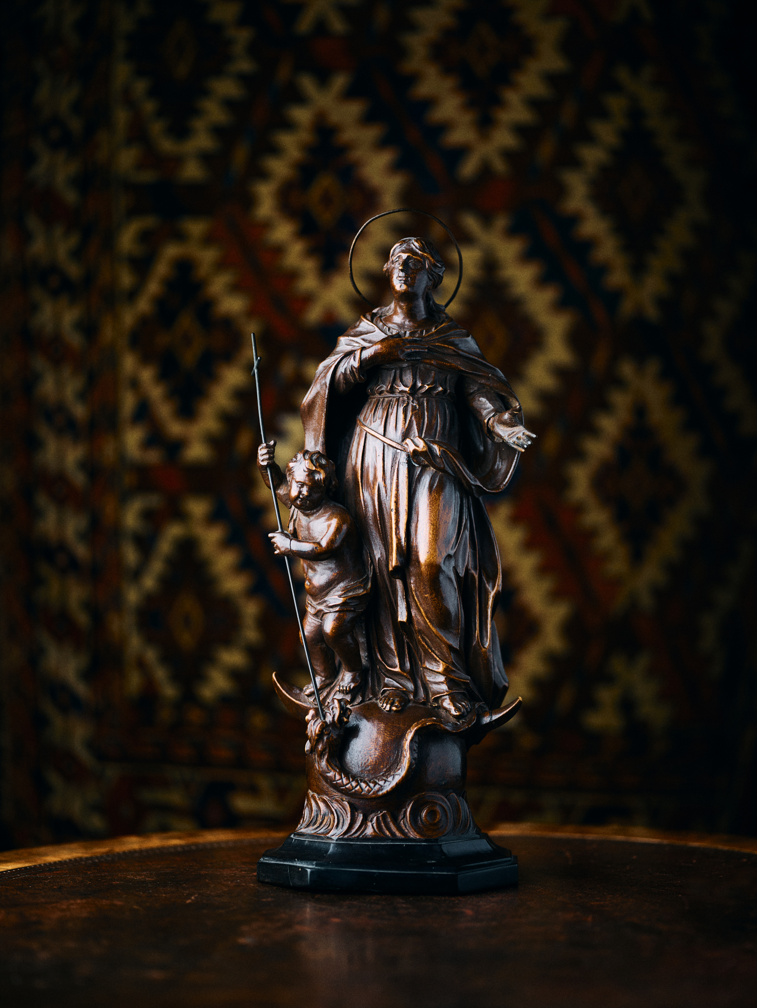 FLEMISH CARVED WOOD STATUE REPRESENTING THE IMMACULATE CONCEPTION