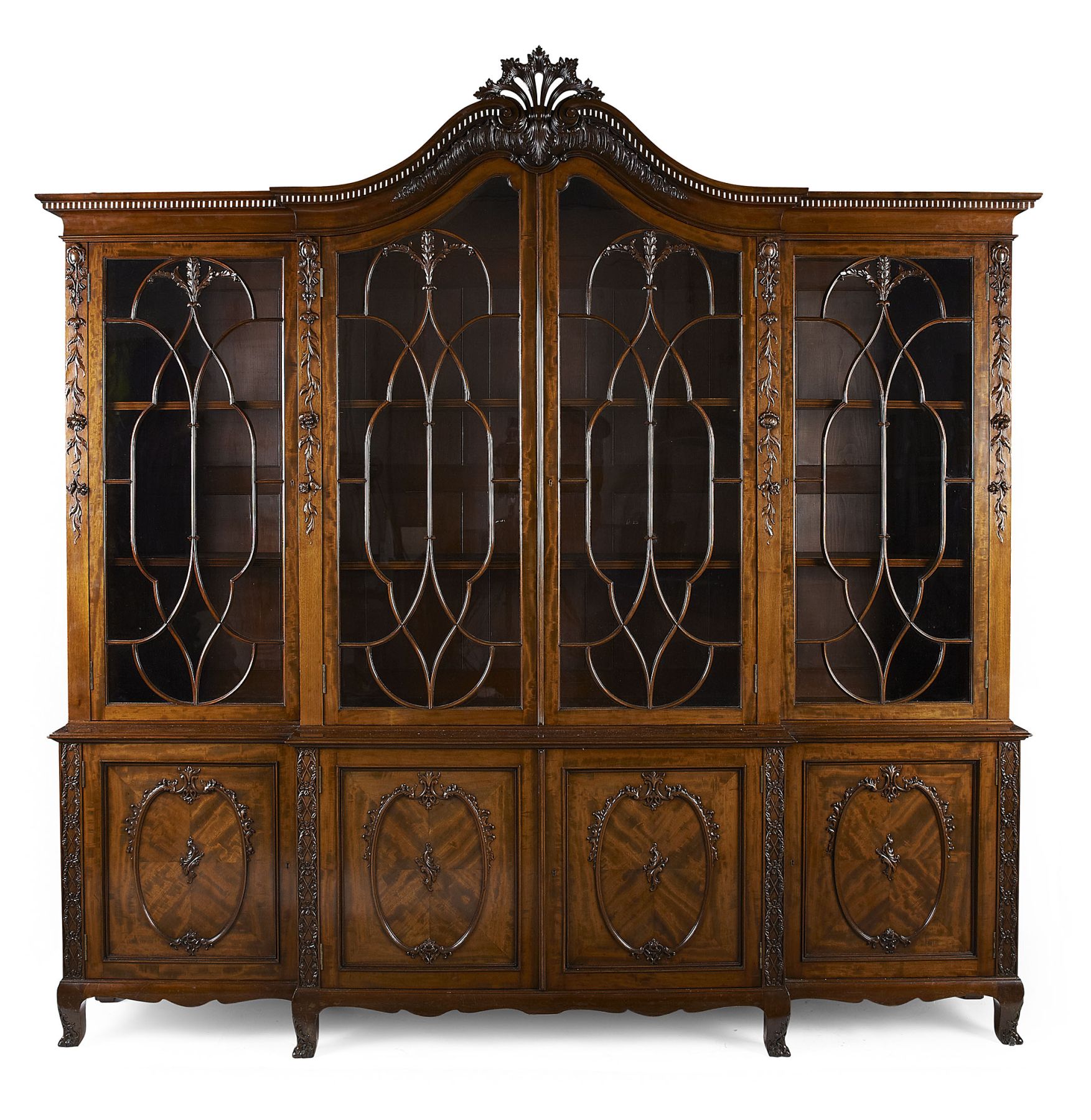 WHYTOCK & REID CHIPPENDALE STYLE MAHOGANY BREAKFRONT BOOKCASE