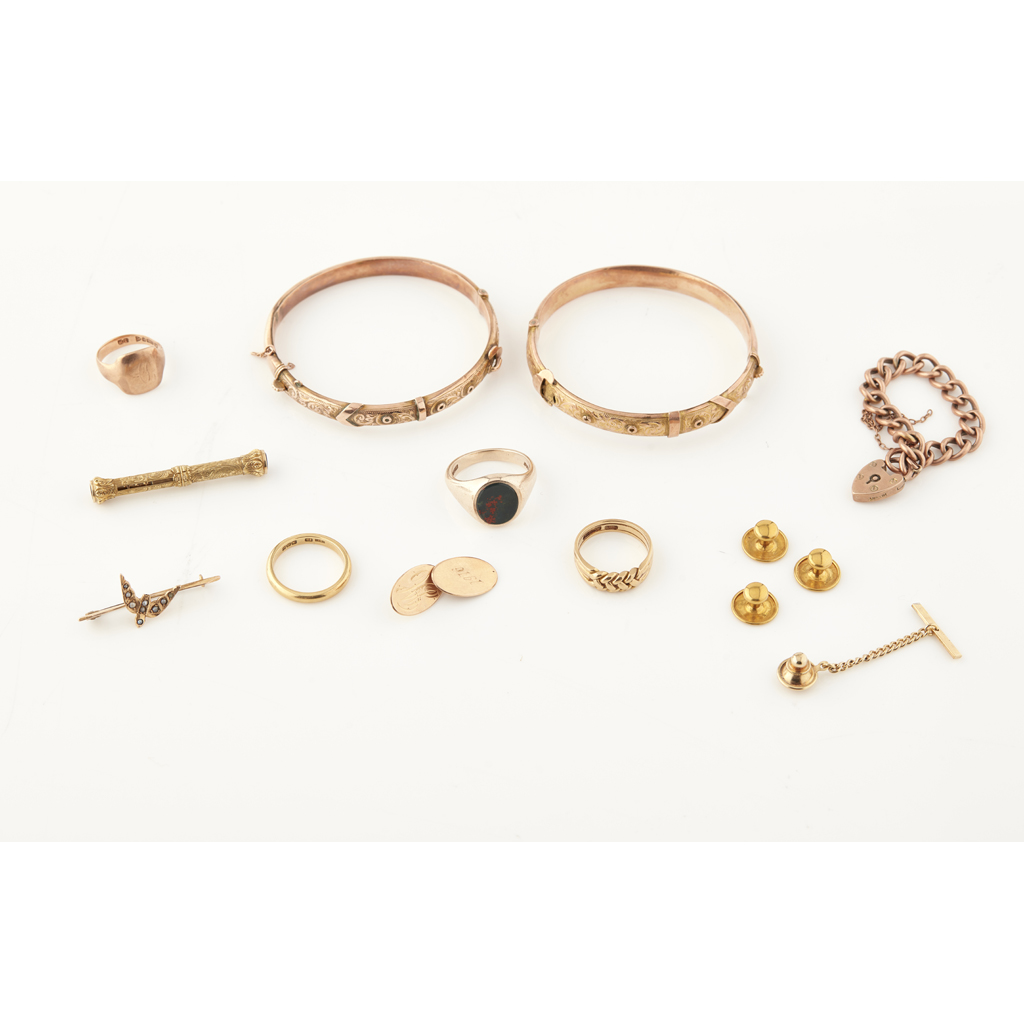 A group of various gold rings