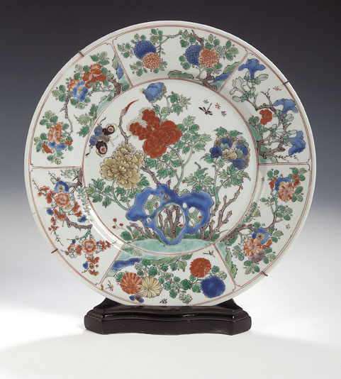 A pair of 18th century Chinese famille verte circular plates