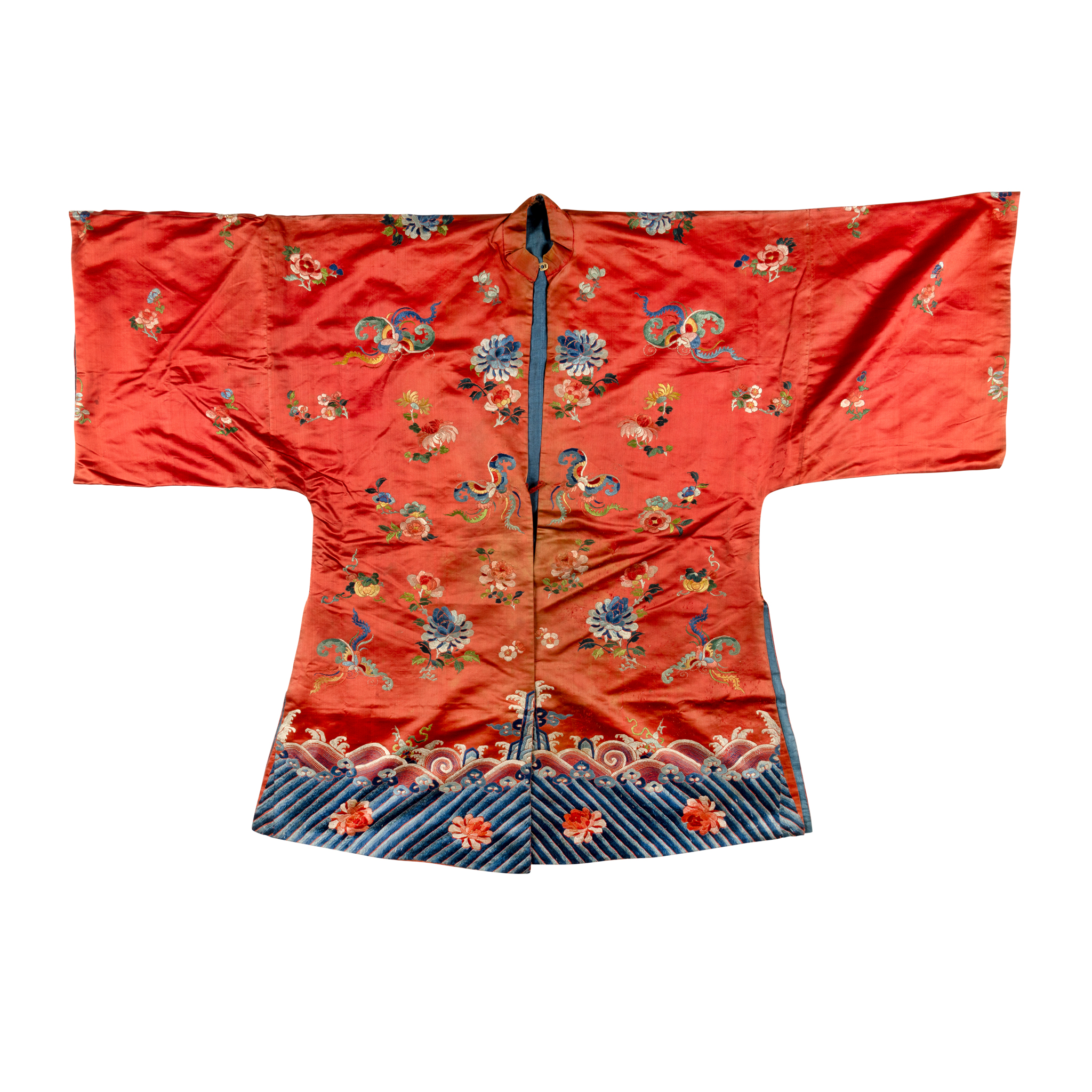 CHINESE RED-GROUND SILK EMBROIDERED JACKET