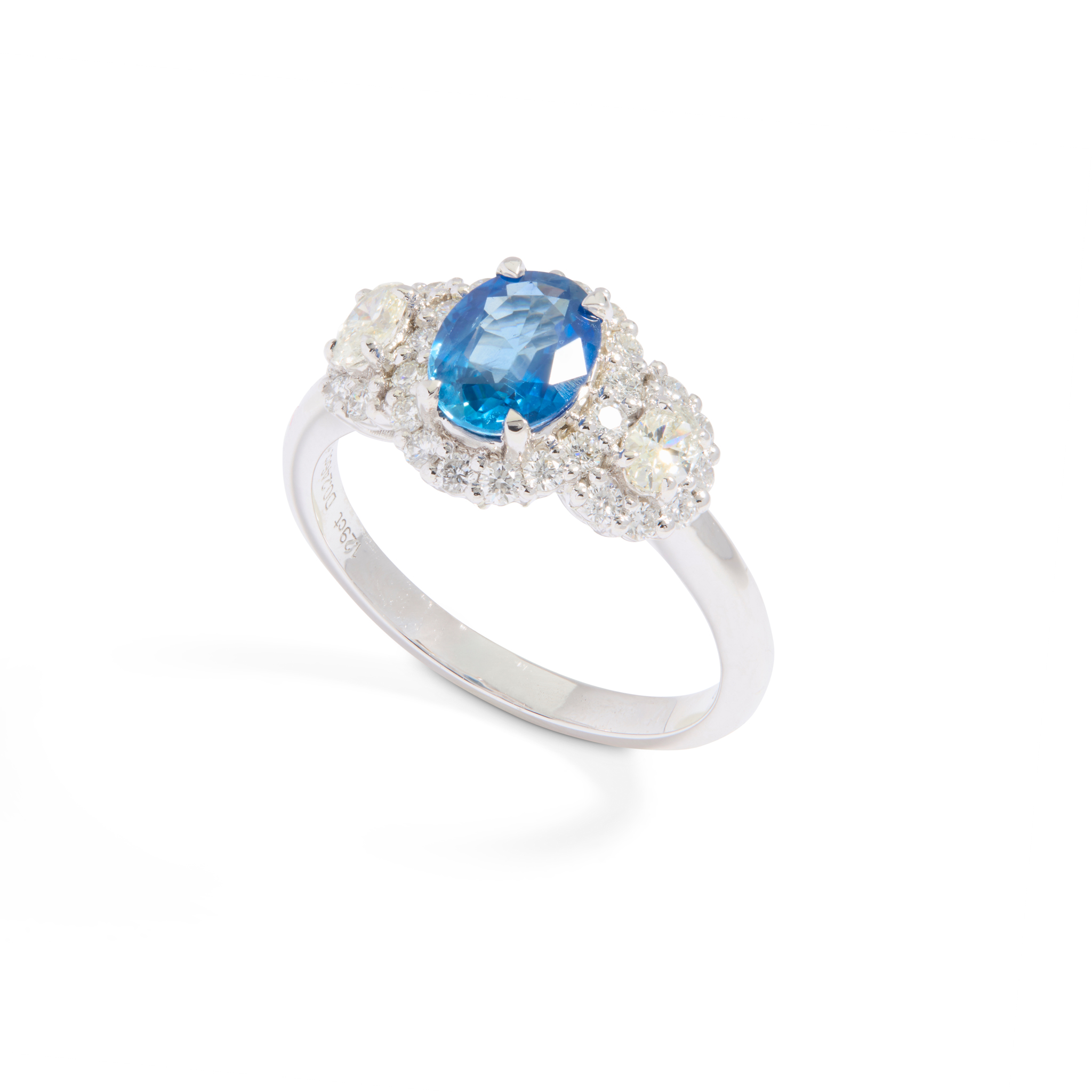 A sapphire and diamond cluster ring
