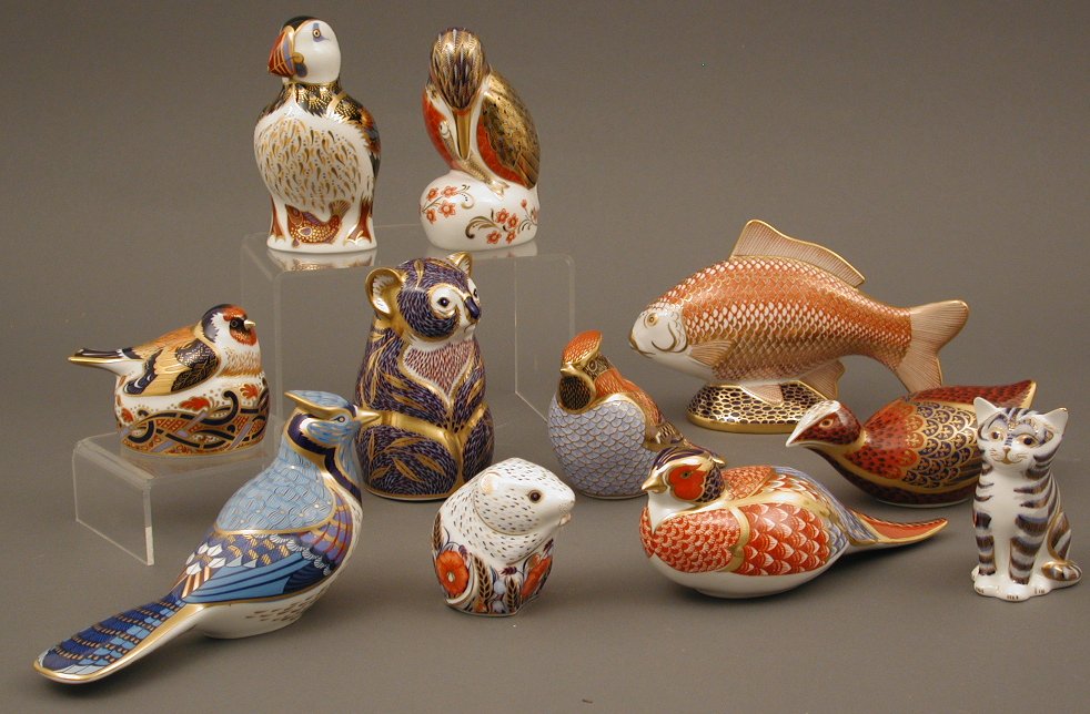 A quantity of Royal Crown Derby animal figures