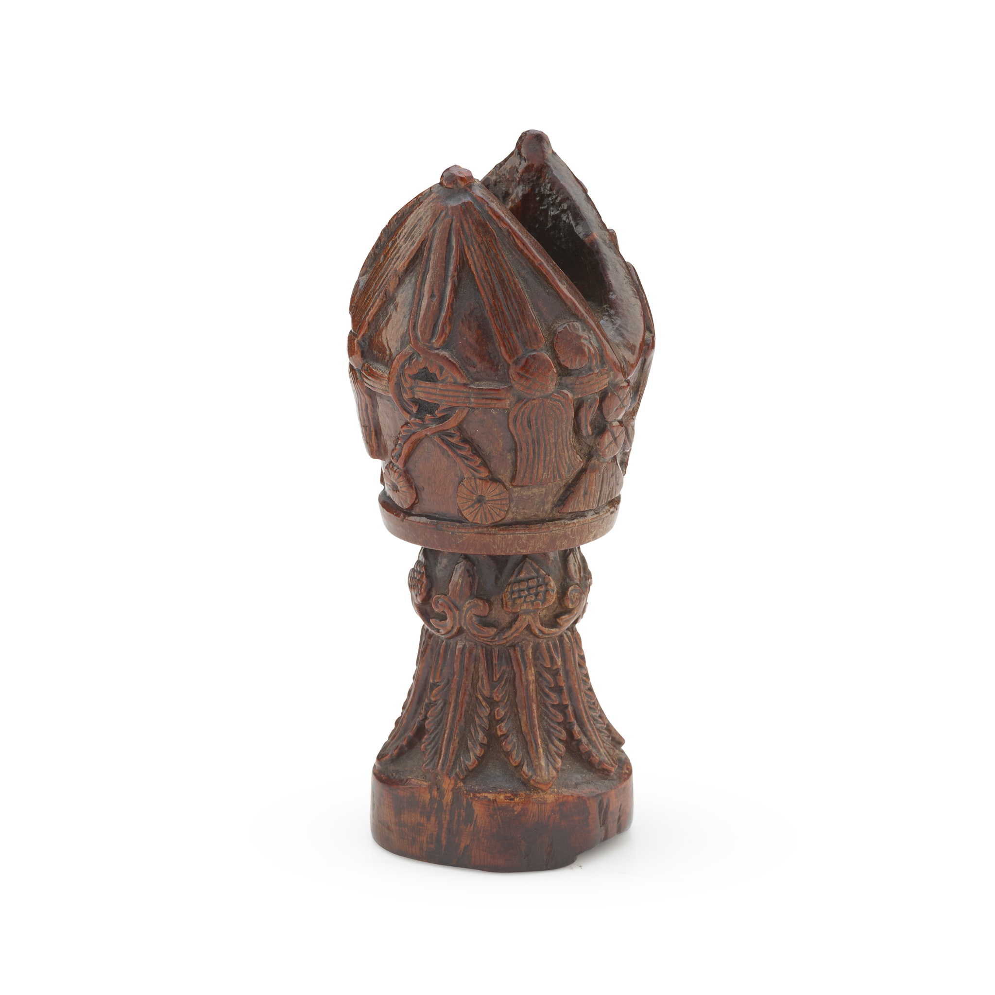 CARVED OAK SEAL HANDLE IN THE FORM OF A BISHOP'S MITRE