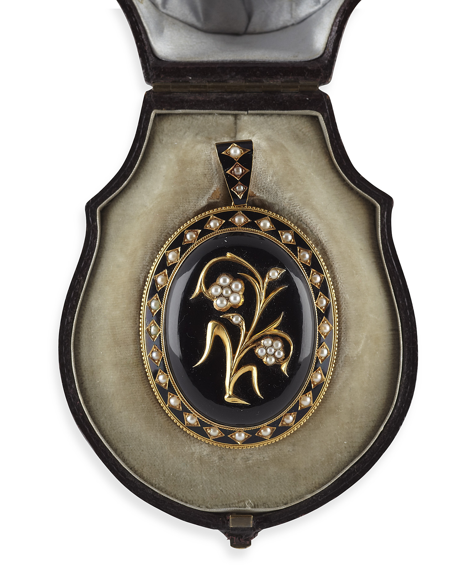 A Victorian memorial brooch/pendant