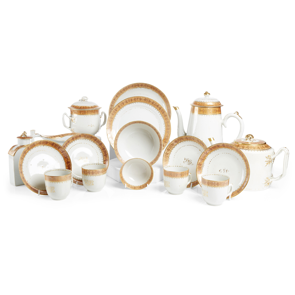 CHINESE EXPORT PORCELAIN PART TEA AND COFFEE SERVICE