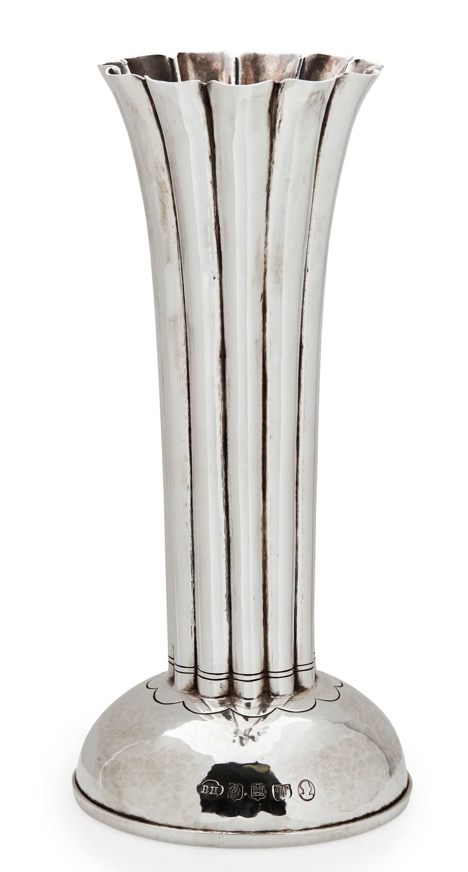 IAN A.R. DAVIDSON - A silver fluted vase
