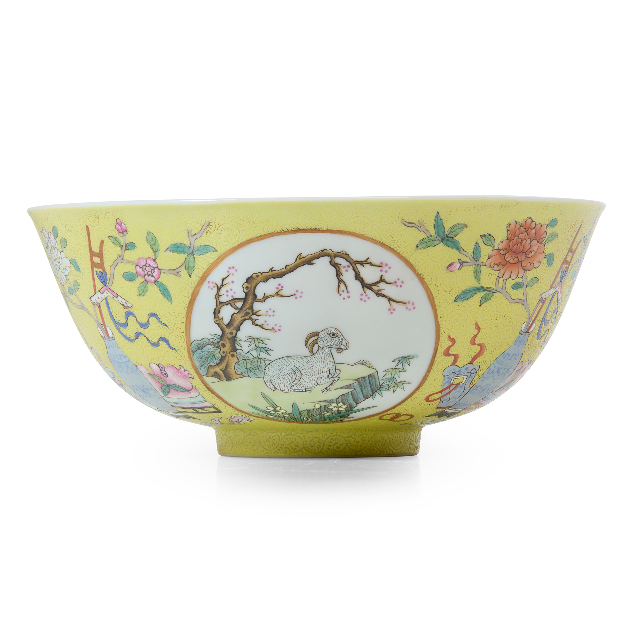 CHINESE YELLOW-GROUND FAMILLE ROSE SGRAFFITO 'RAM' BOWL
