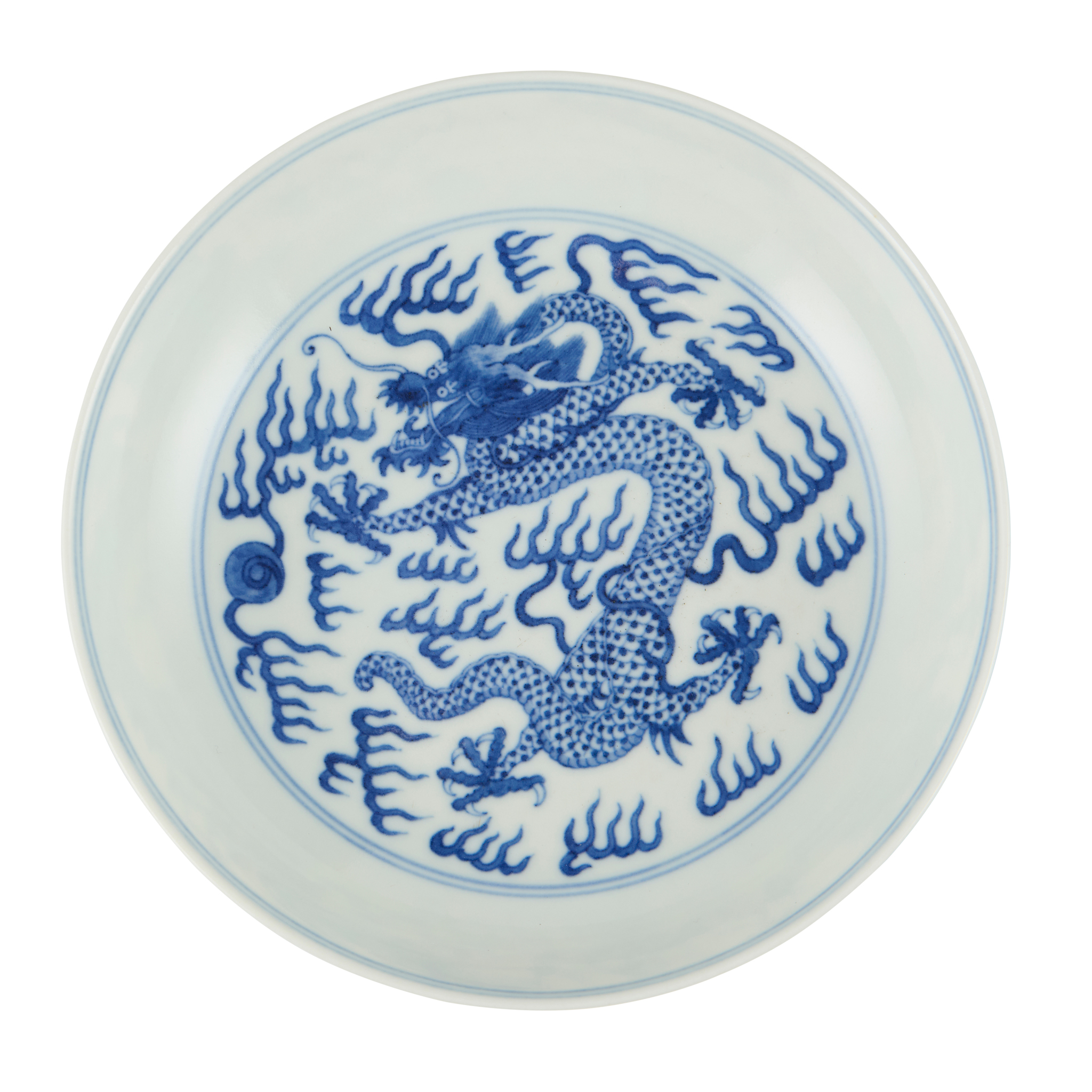 CHINESE BLUE AND WHITE 'DRAGON' DISH