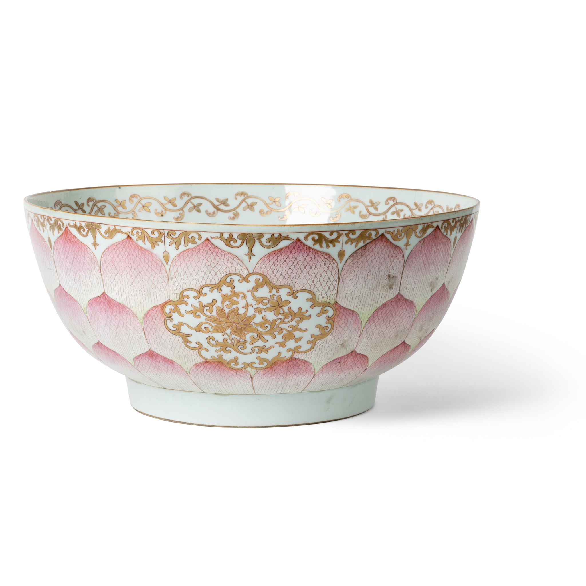 LARGE FAMILLE ROSE 'LOTUS' PUNCH BOWL