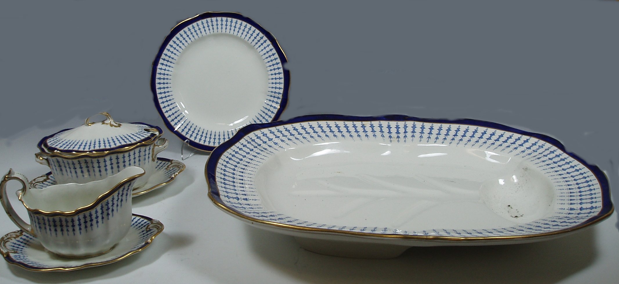 An extensive Royal Crown Derby dinner service,