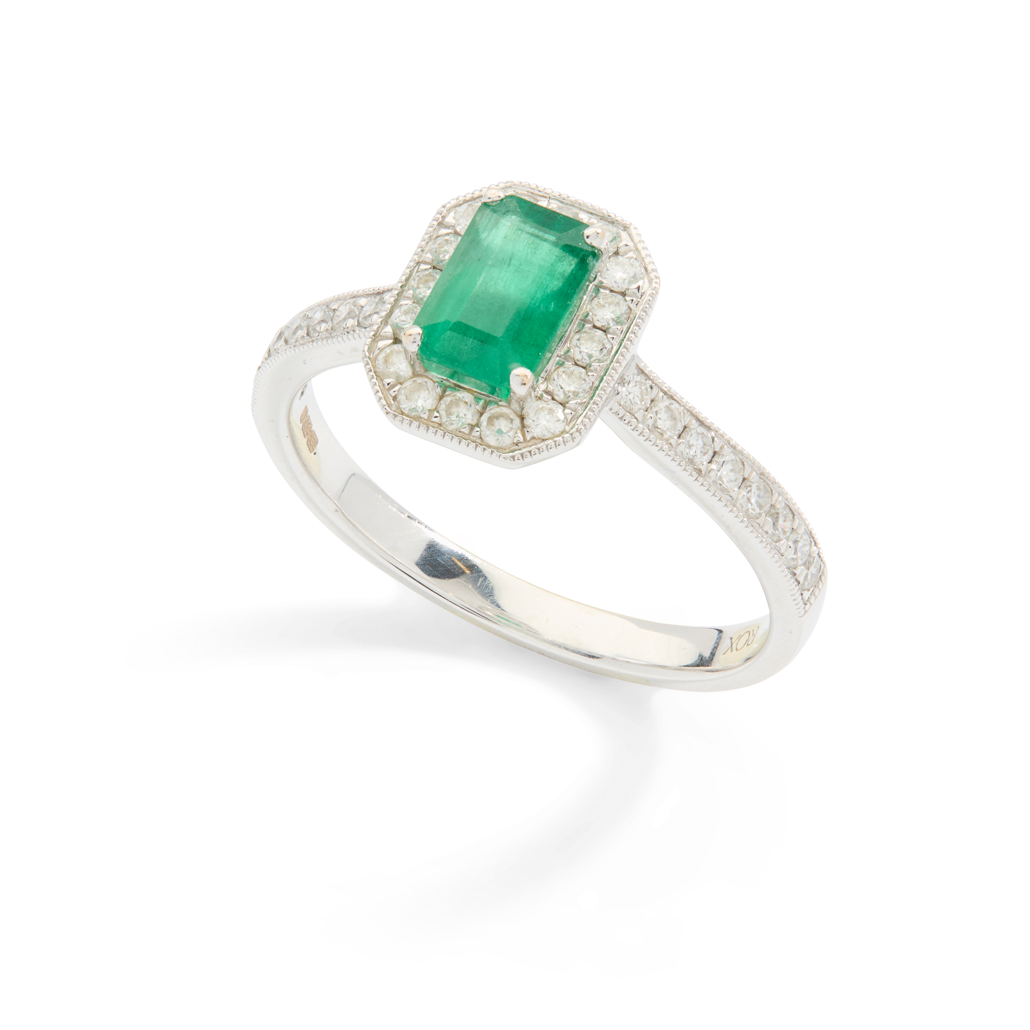 Rox: An emerald and diamond ring