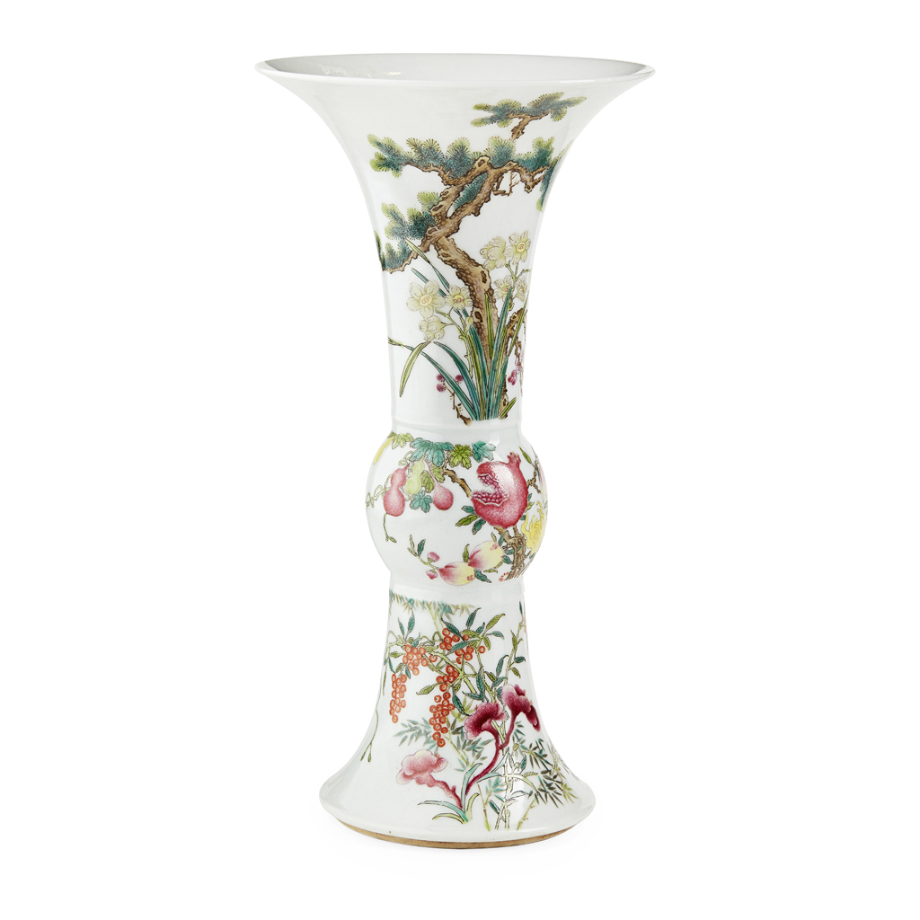 FAMILLE ROSE GU-FORM VASE