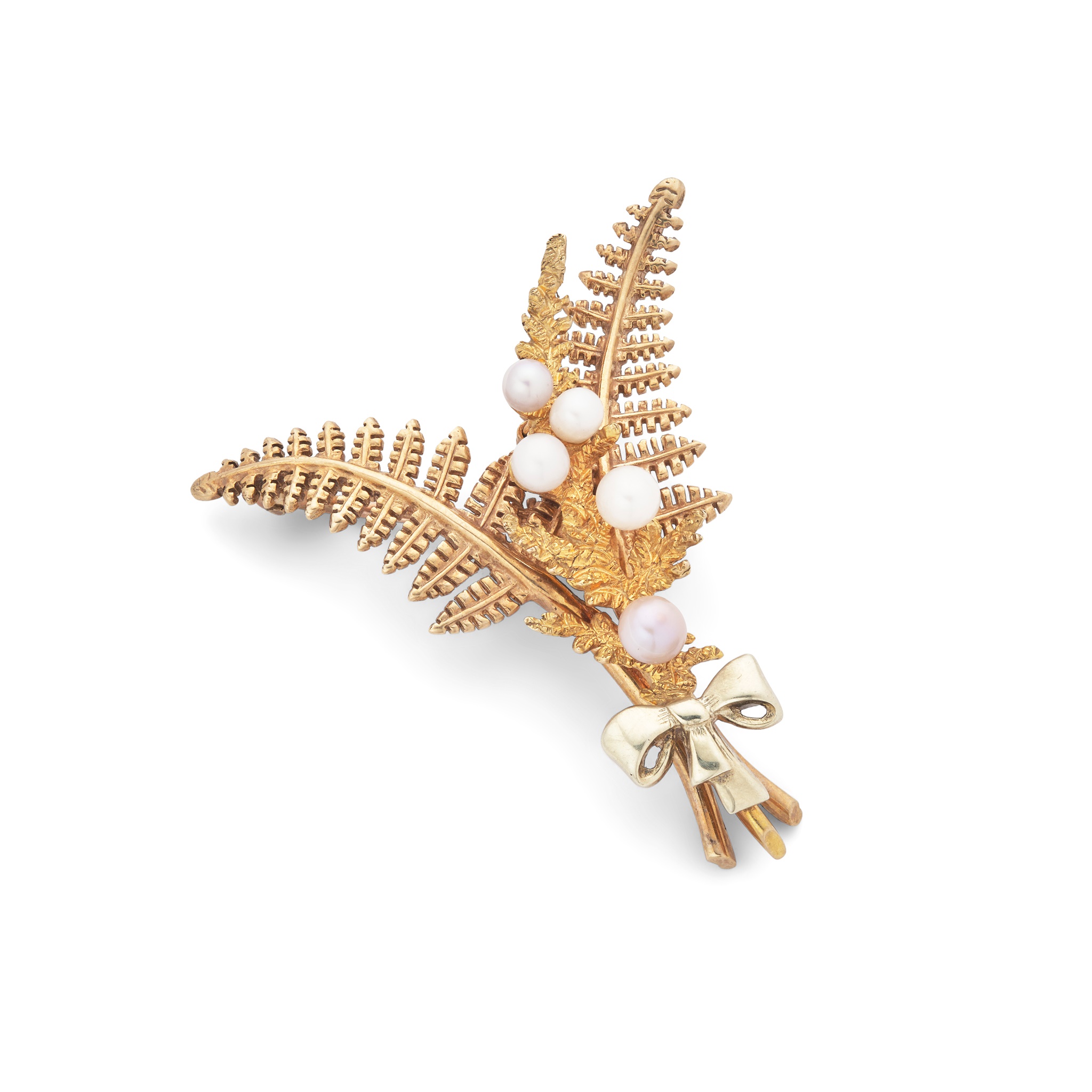 A 9ct yellow gold Scottish freshwater pearl brooch