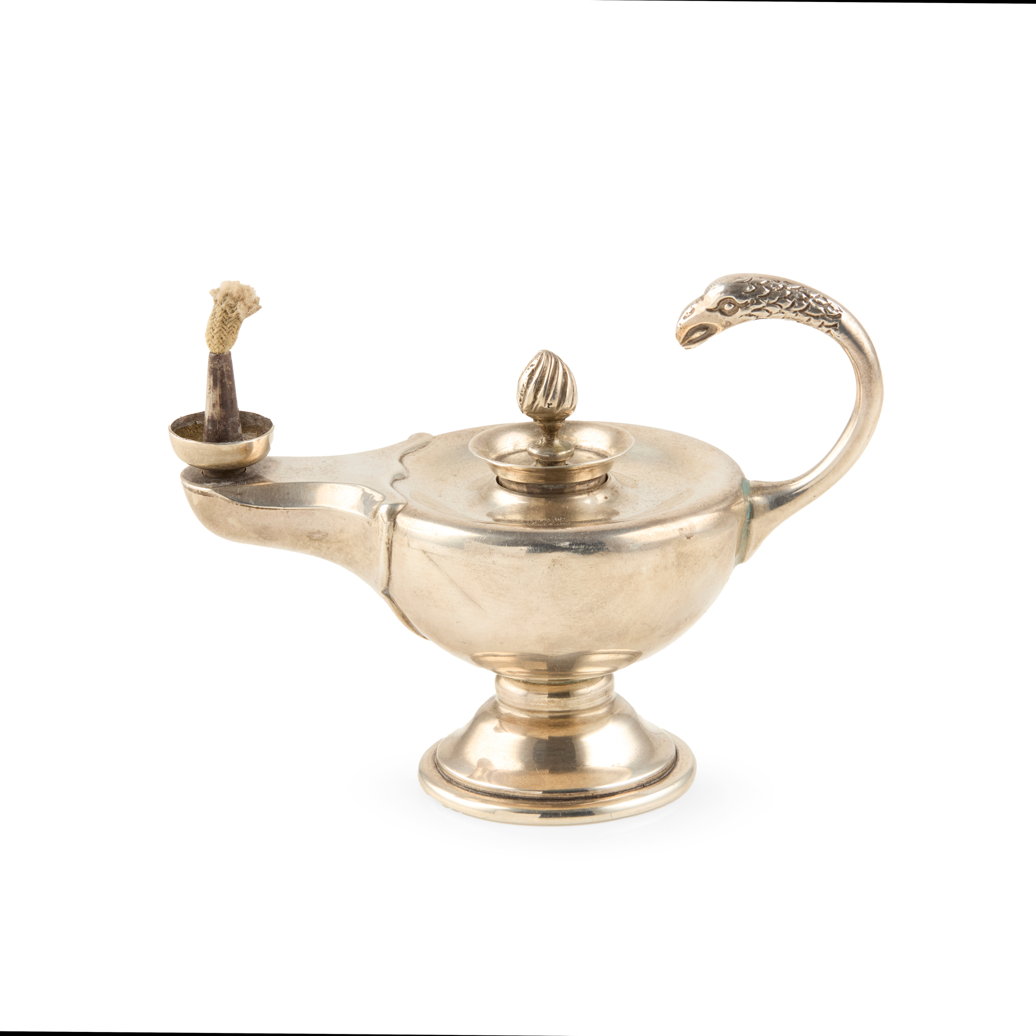 AN EDWARDIAN ALADDIN LAMP STYLE TABLE LIGHTER