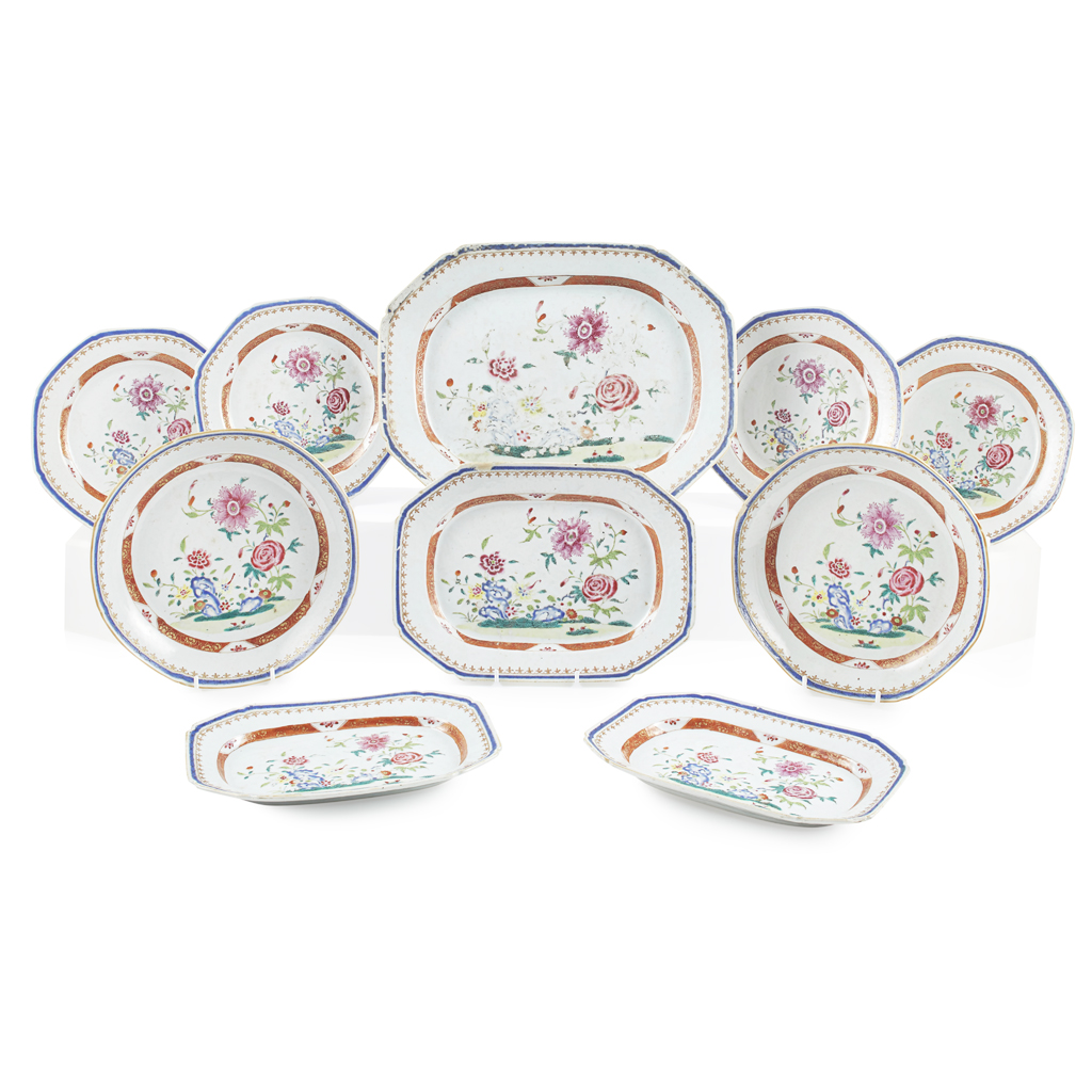 FAMILLE ROSE PART DINNER SERVICE