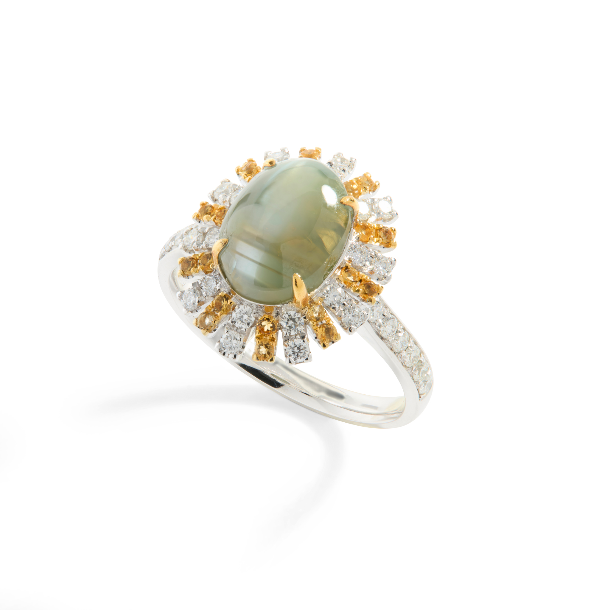 A cats-eye Alexandrite and diamond cluster ring